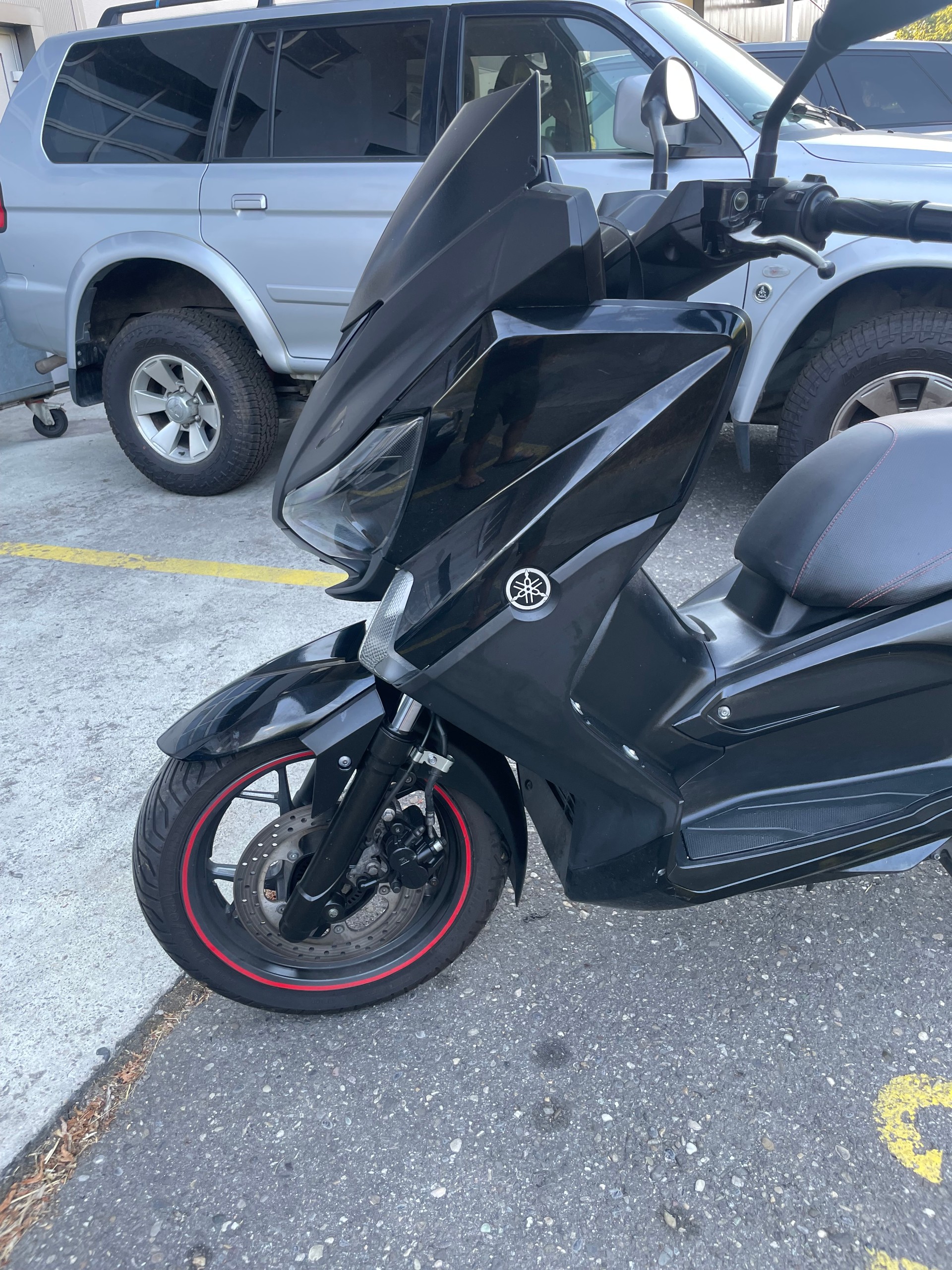 YAMAHA X-Max YP 250 R ABS-image-1