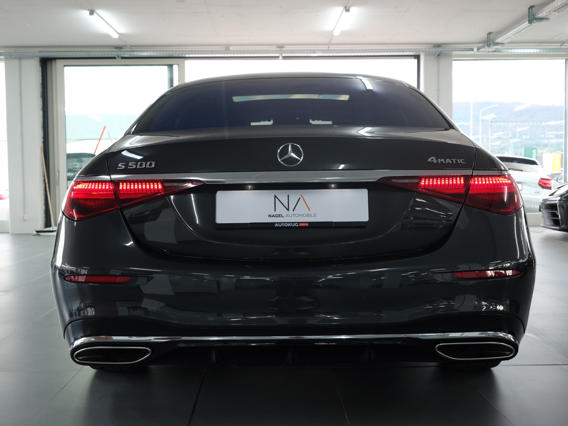 MERCEDES-BENZ S 500 4Matic AMG Line 9G-Tronic *Burmester* *360 Kamera* *Designo*-showroom-element-3