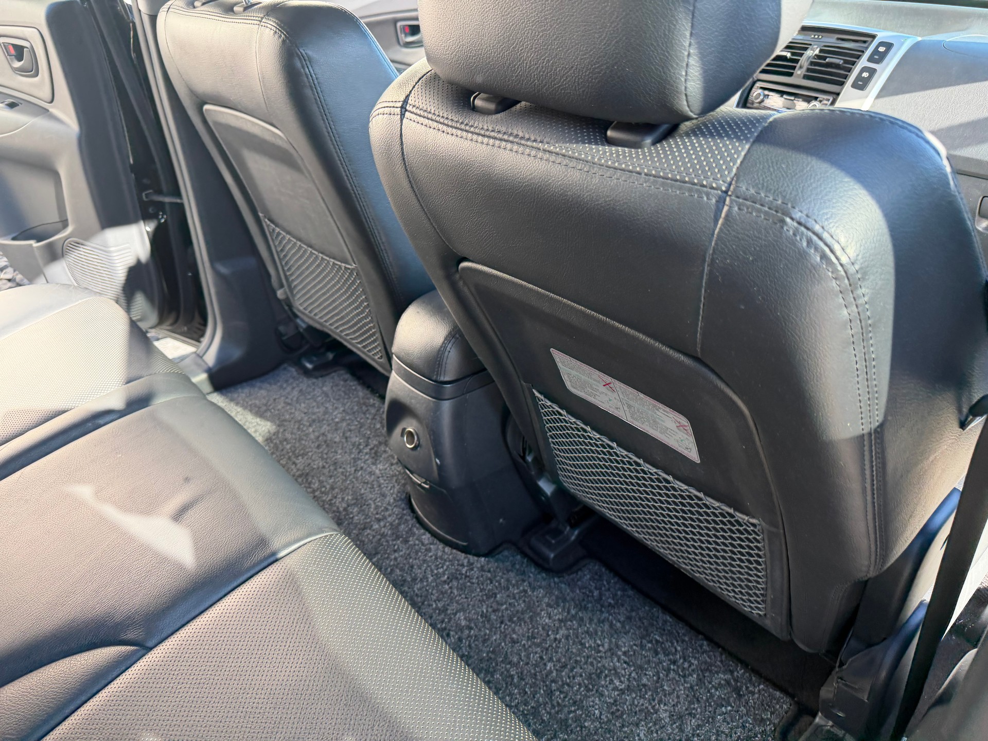 HYUNDAI Tucson 2.7 V6 Premium 4WD-image-33