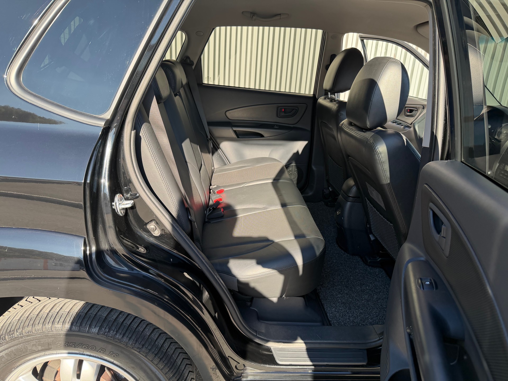 HYUNDAI Tucson 2.7 V6 Premium 4WD-image-23