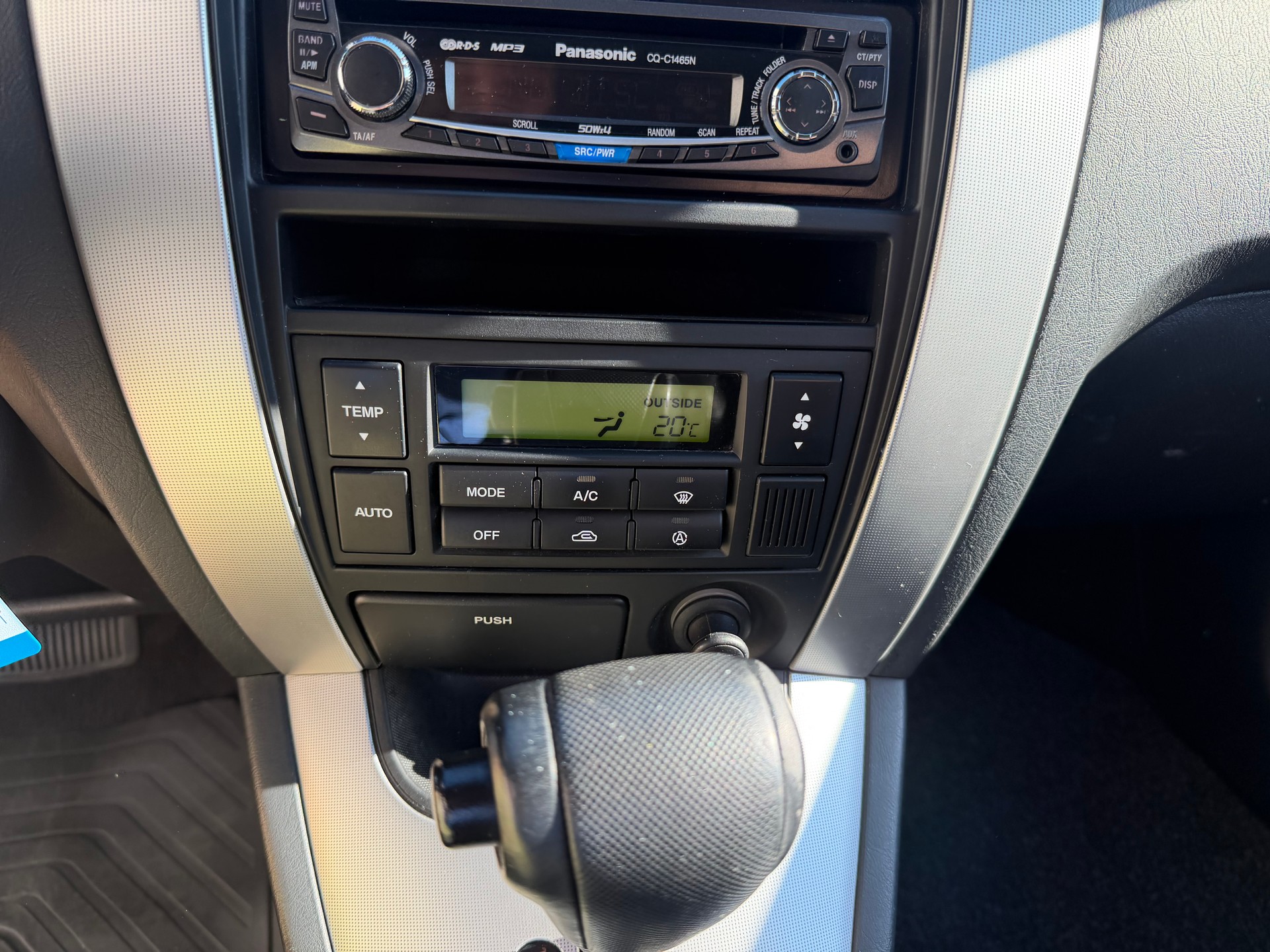 HYUNDAI Tucson 2.7 V6 Premium 4WD-image-34