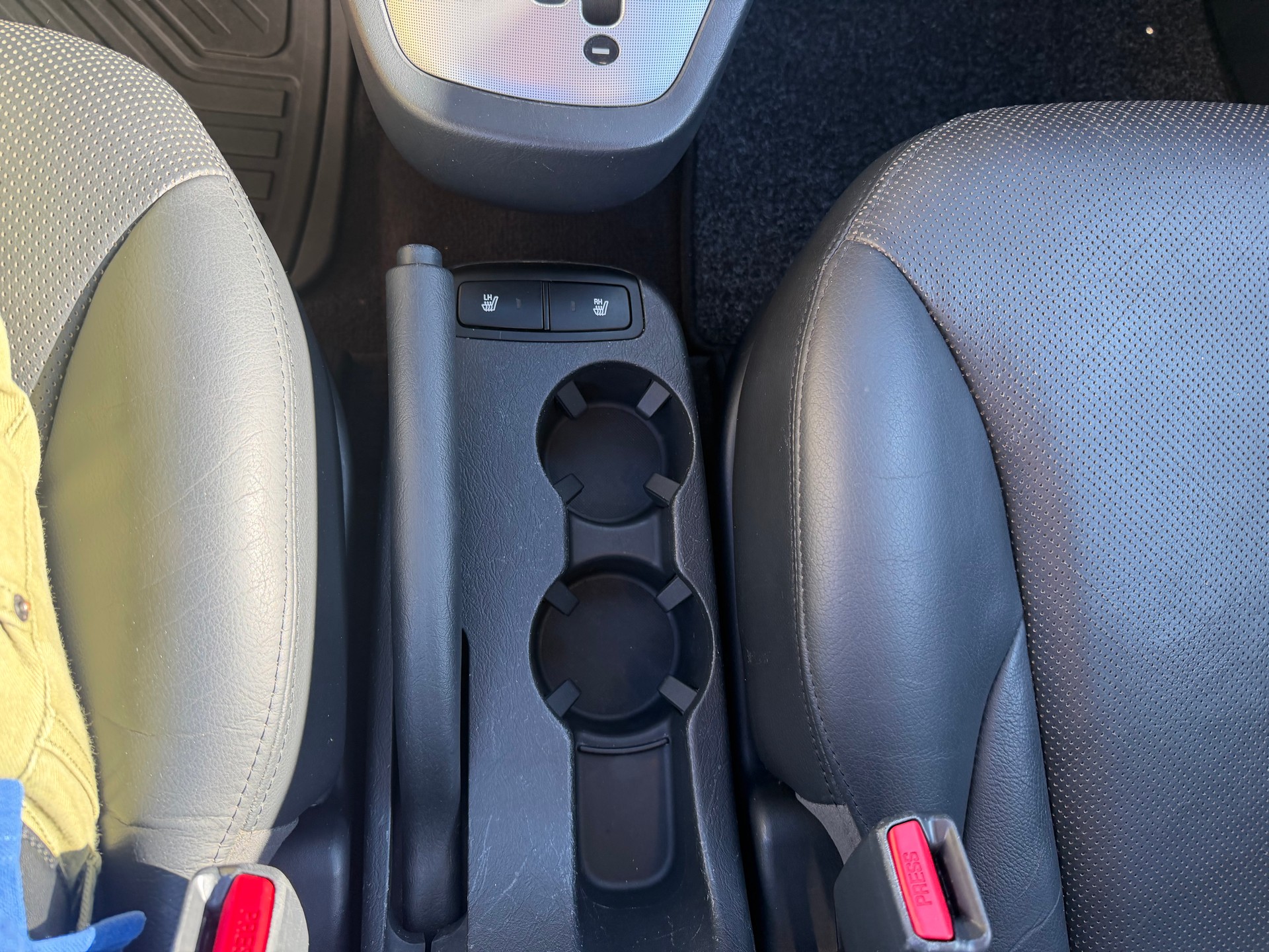 HYUNDAI Tucson 2.7 V6 Premium 4WD-image-38