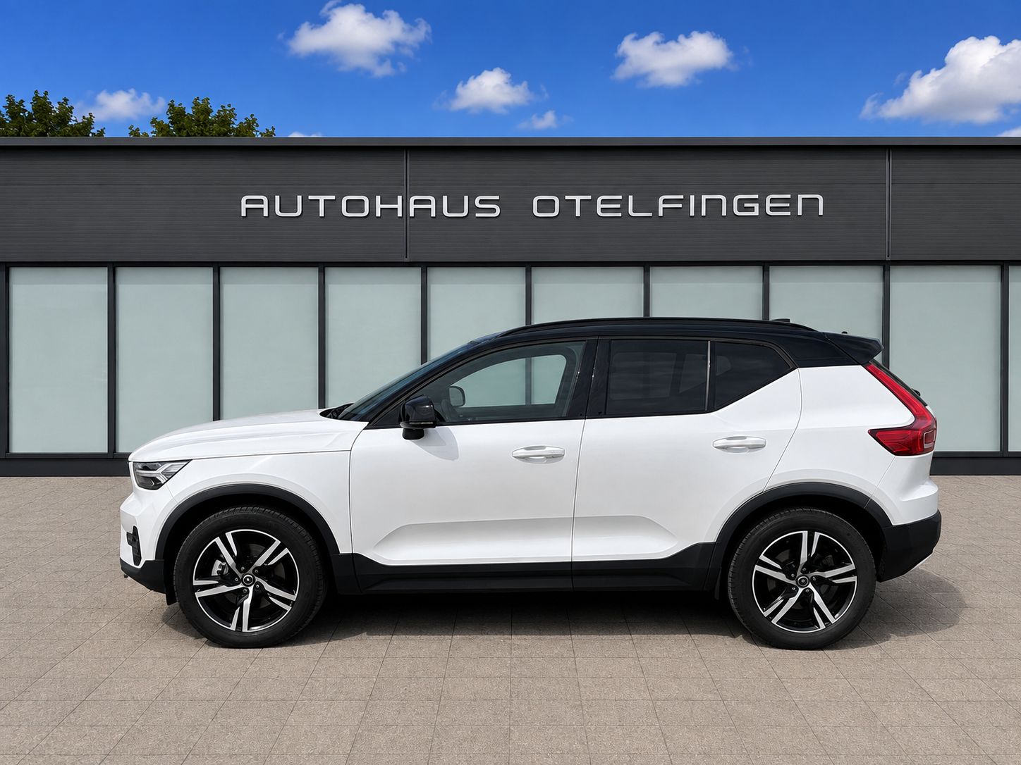 VOLVO XC40 2.0 T4 R-Design