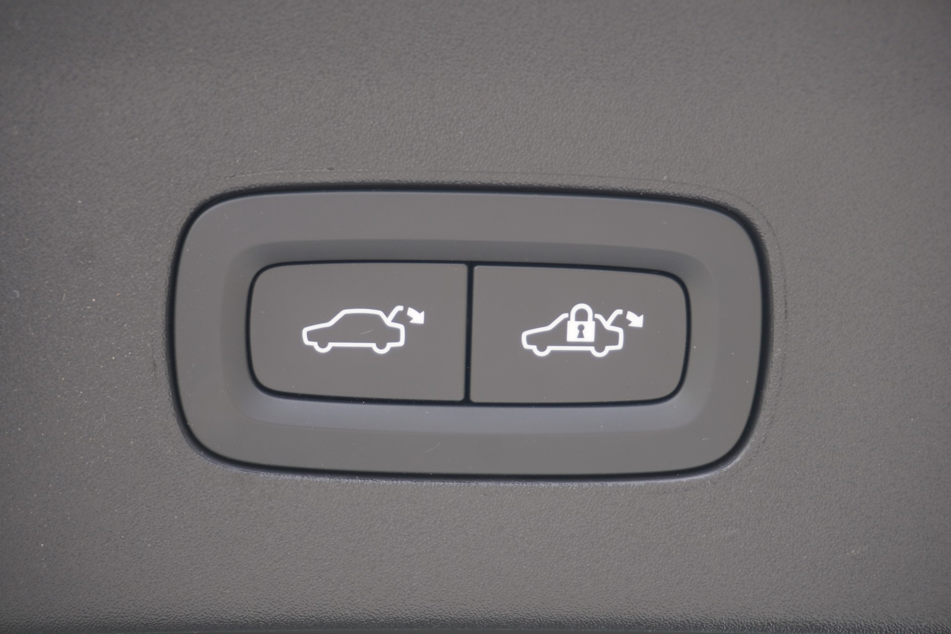 POLESTAR Polestar 2 Long Range Single Plus Pack 82kWh-image-11
