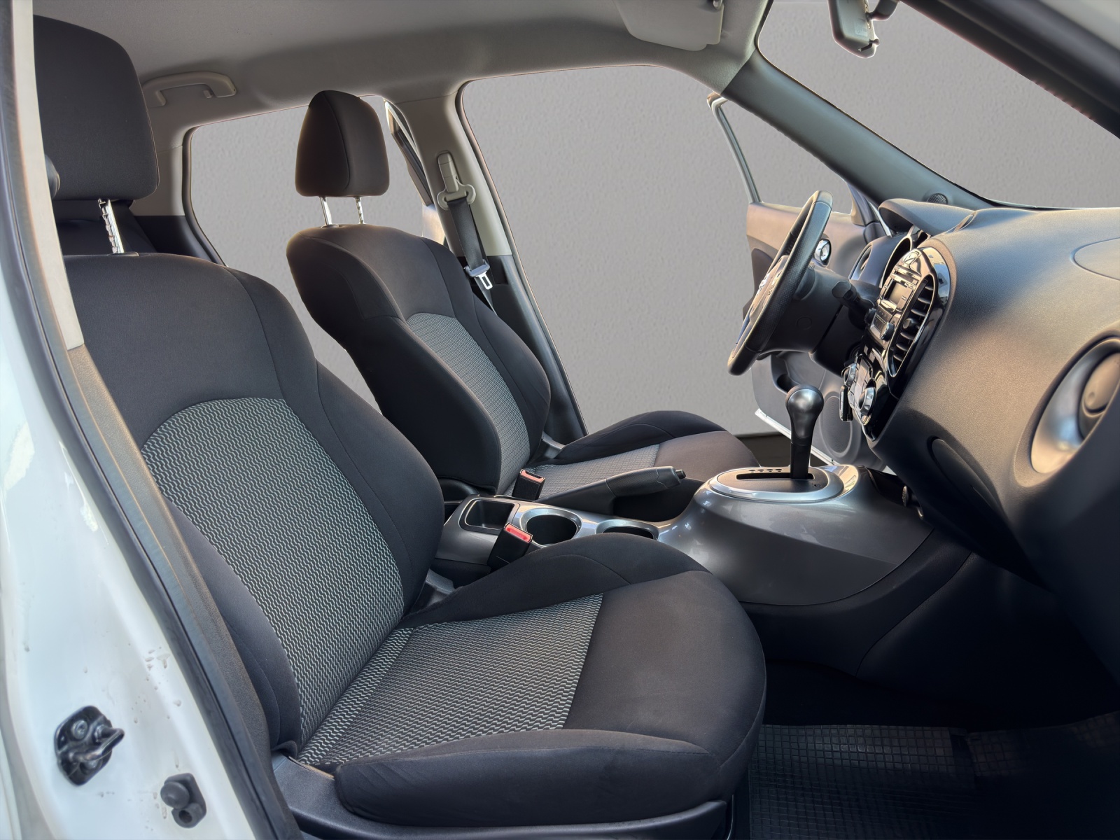 NISSAN Juke 1.6 tekna Xtronic CVT-image-16