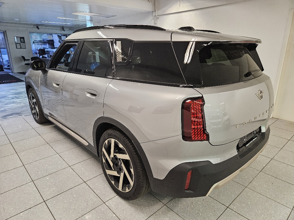 MINI Countryman E-image-6