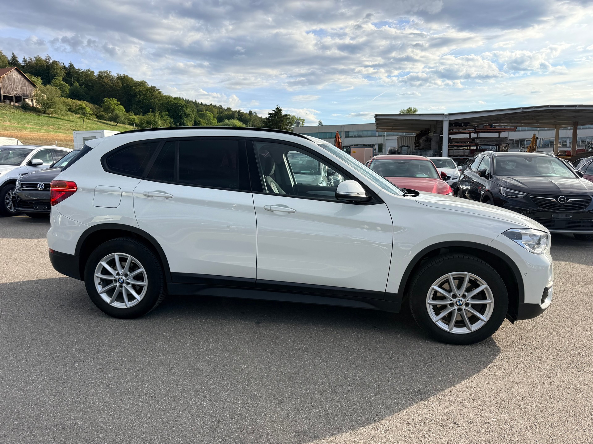 BMW X1 xDrive 18d xLine Steptronic-image-1