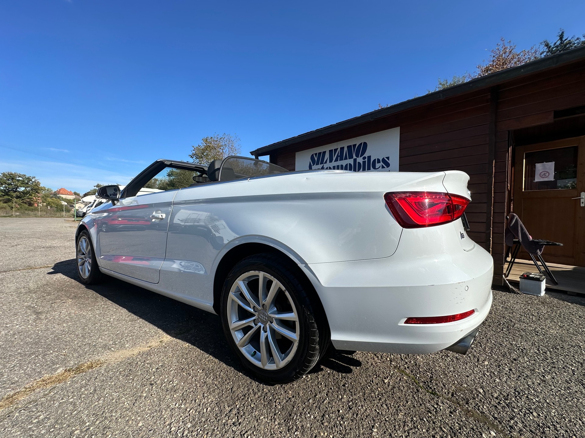 AUDI A3 Cabriolet 1.8 TFSI Attraction quattro S-tronic-image-31
