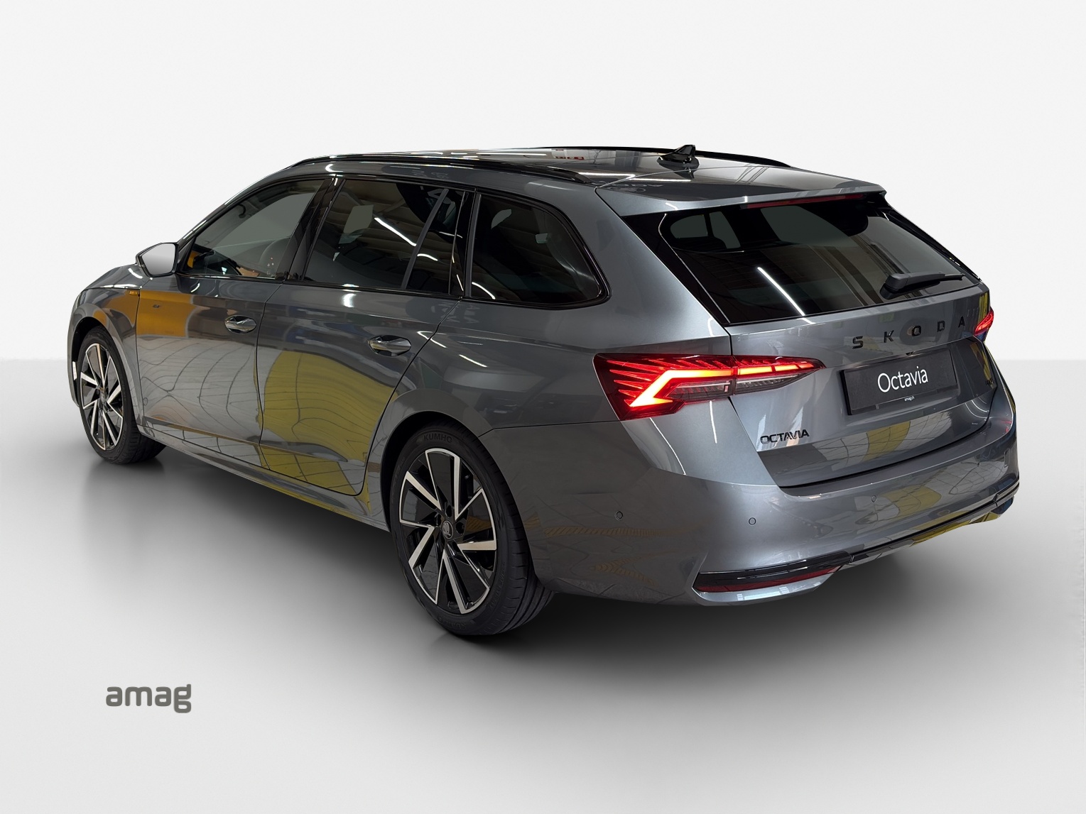 SKODA Octavia Combi 2.0 TSI DSG Sport Line 4x4-showroom-element-2