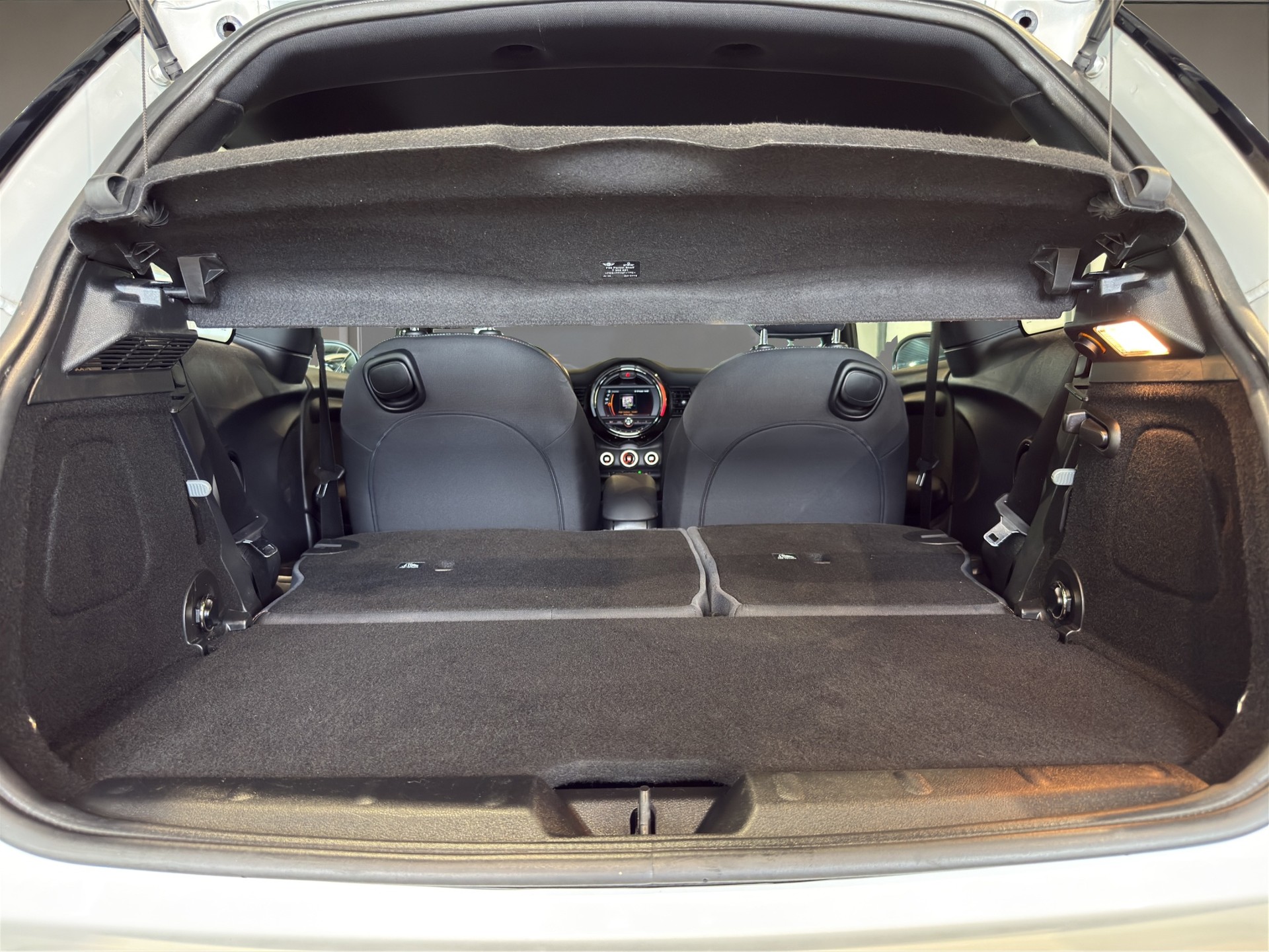 MINI Cooper-image-19