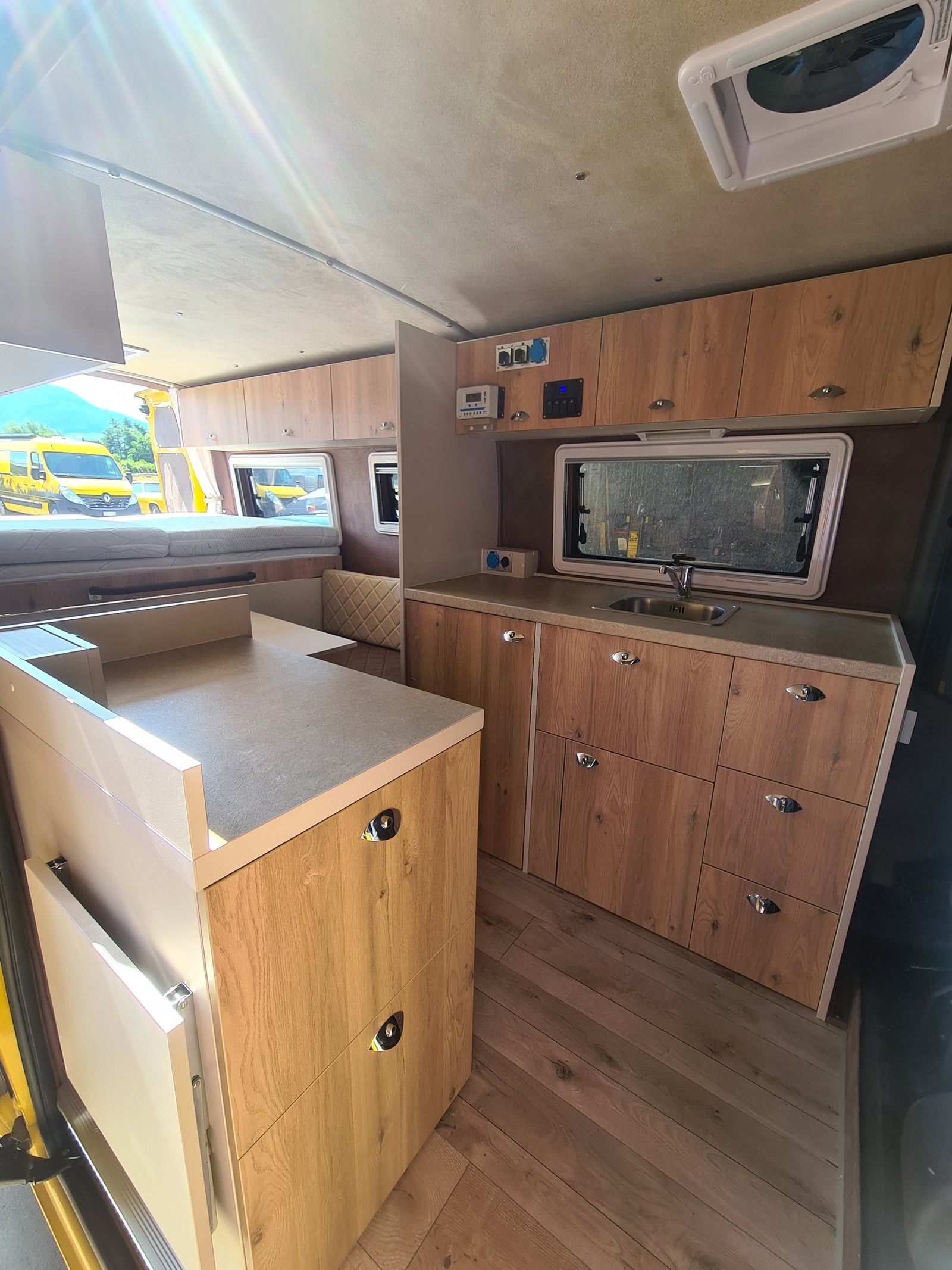 RENAULT MASTER CAMPER WOHNMOBIL-image-22