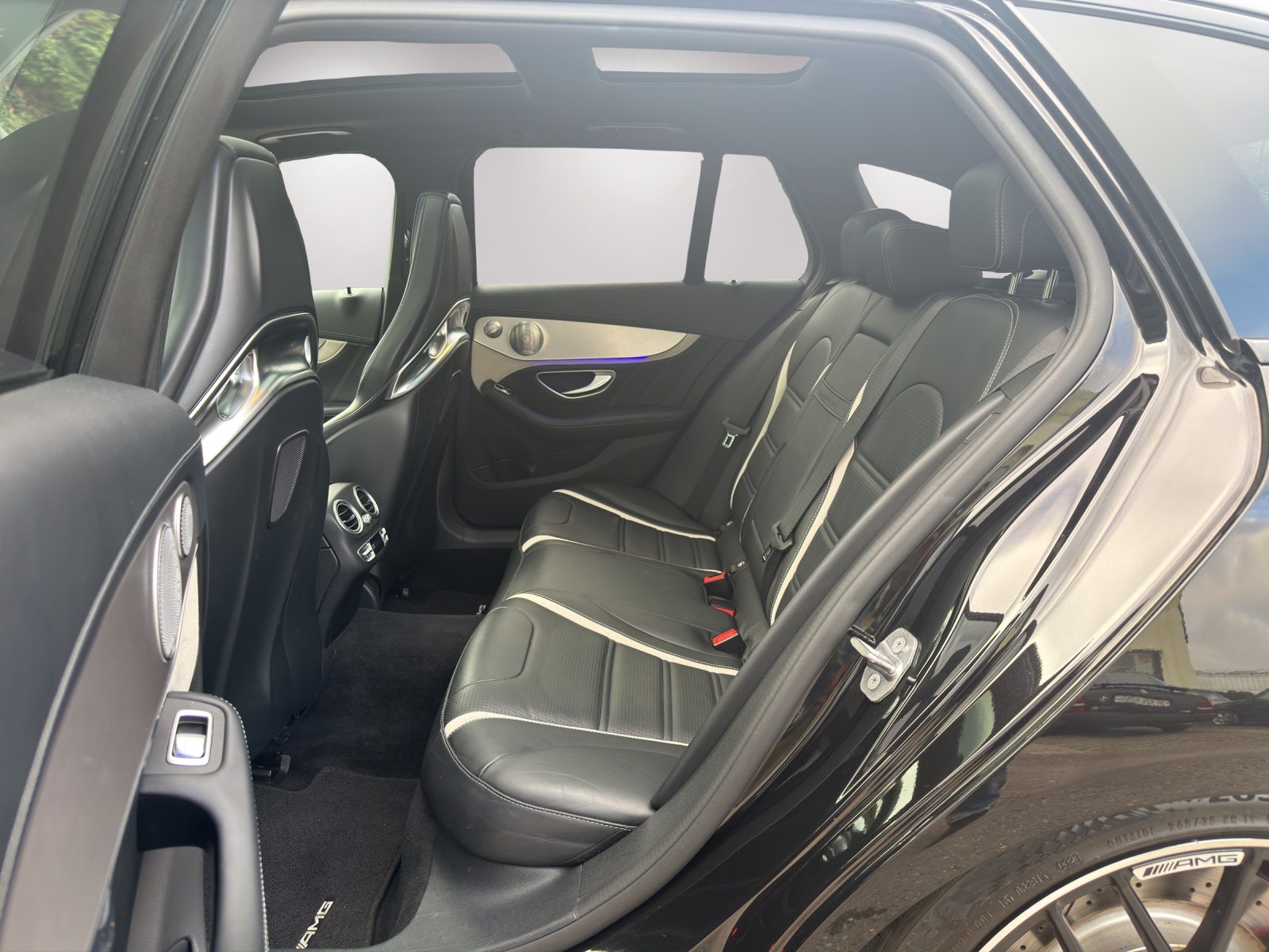 MERCEDES-BENZ C 63 S AMG Performance-image-13