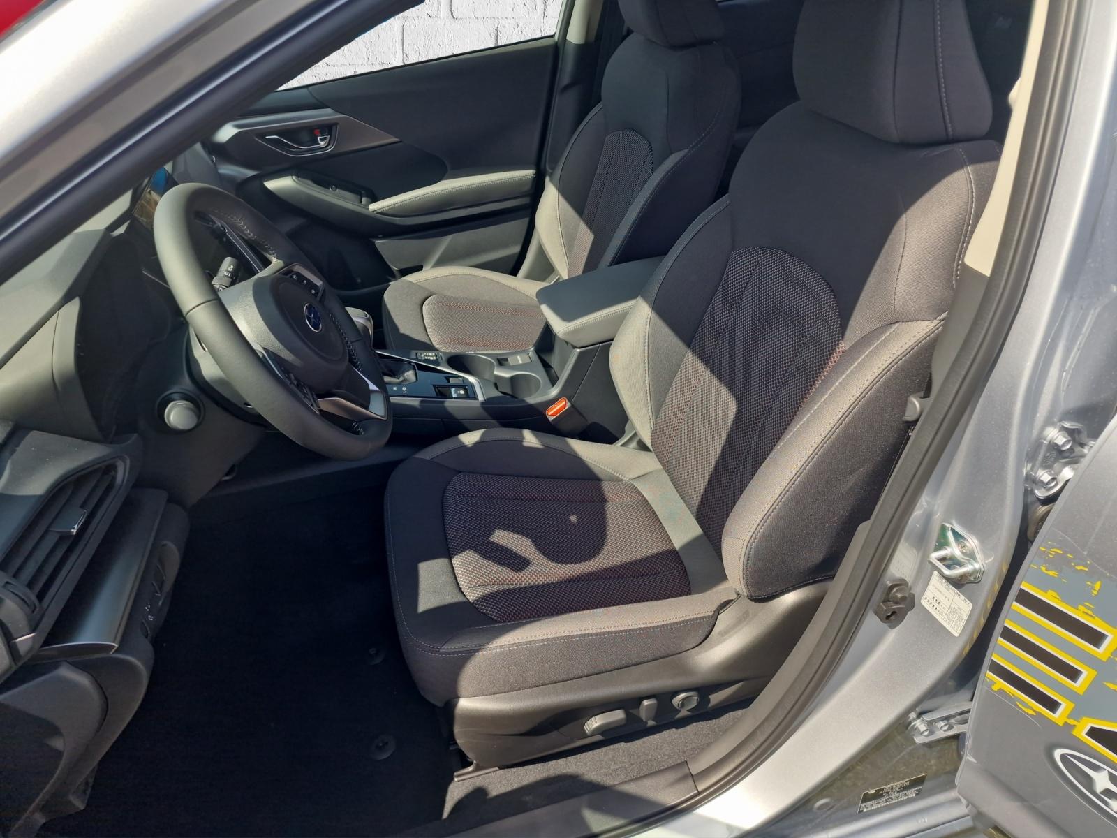 SUBARU Impreza 2.0i e-Boxer Swiss Plus-image-7