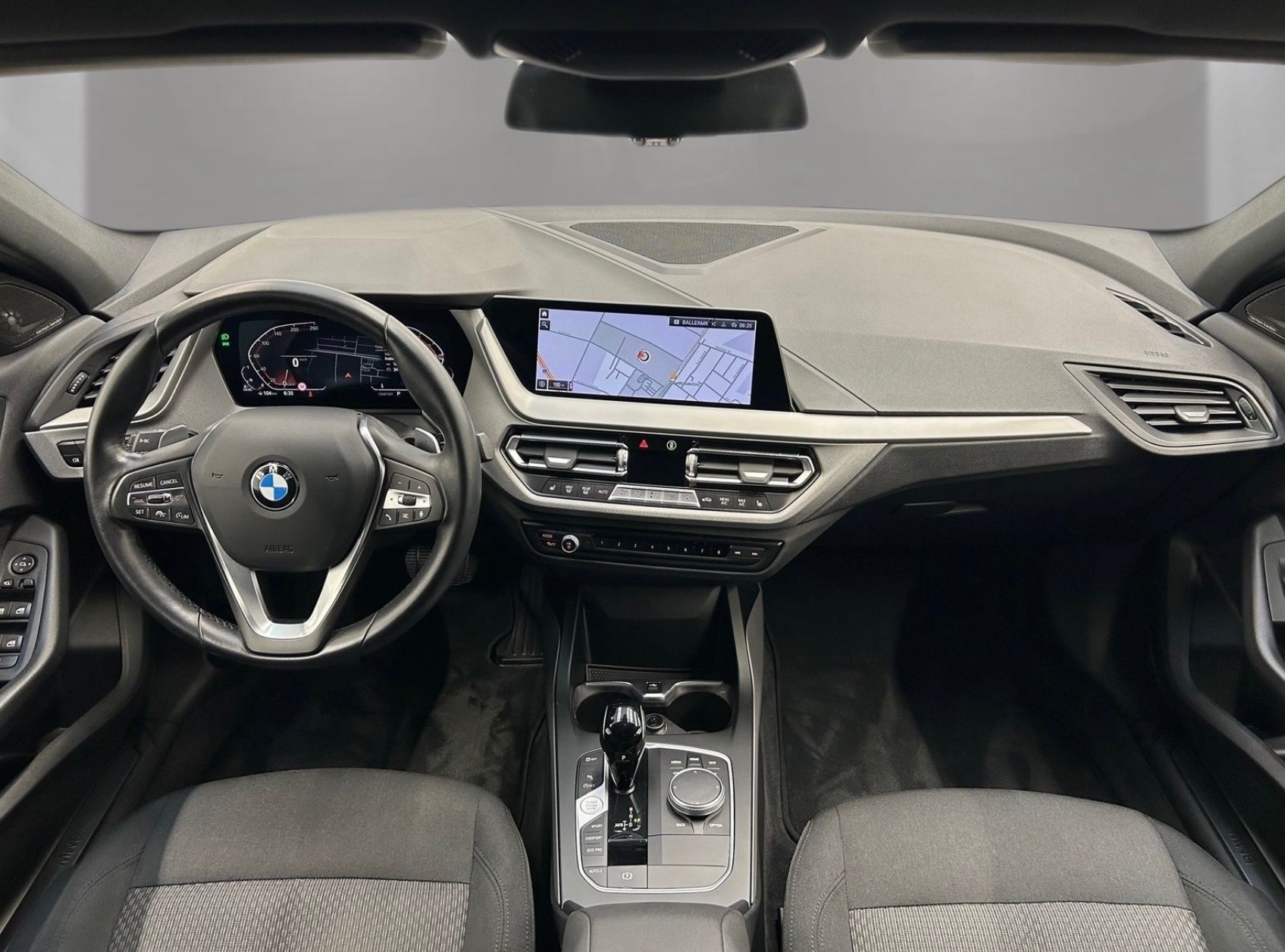BMW BMW 118i-image-3