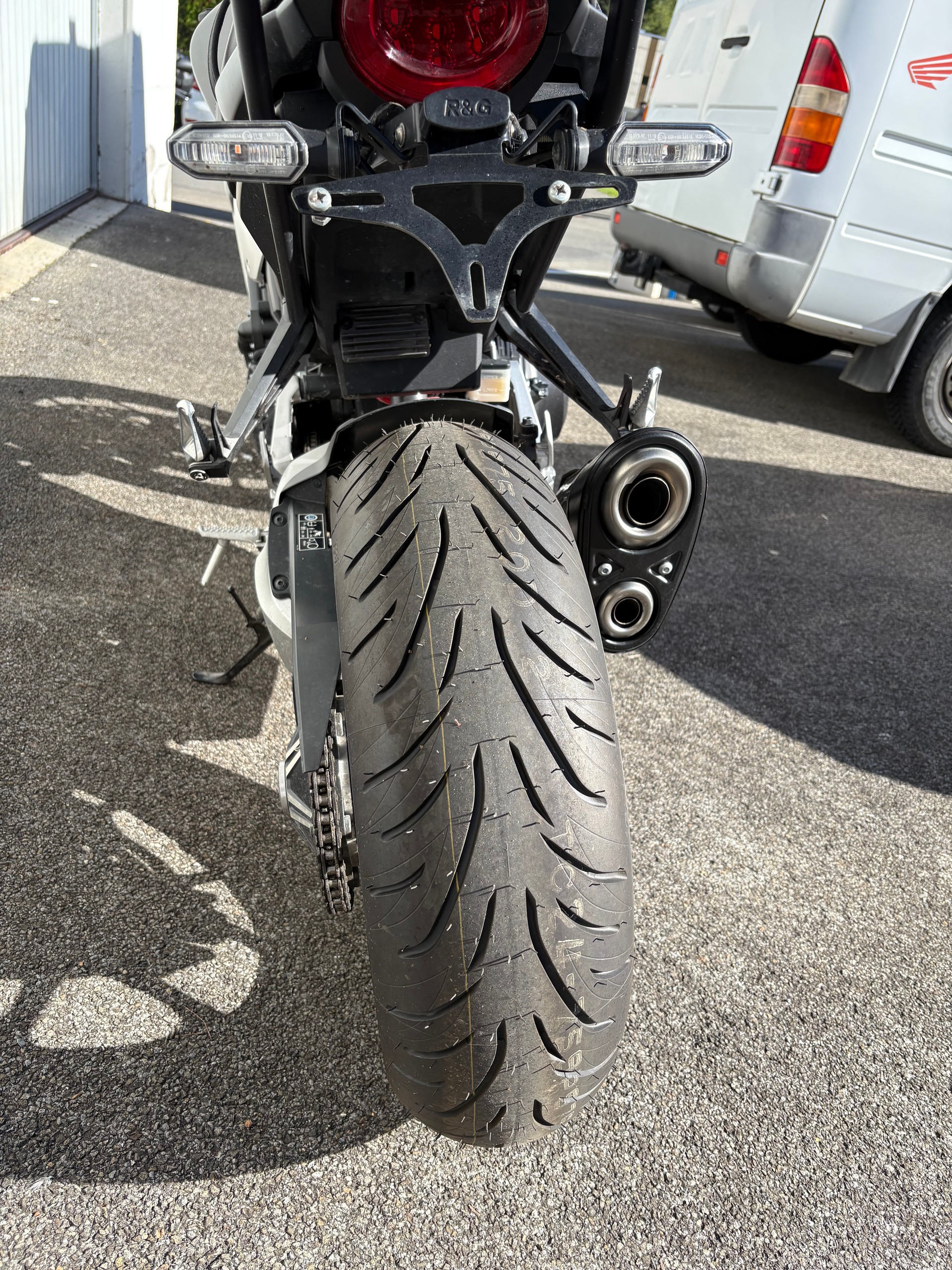 HONDA CB 1000 R ABS-image-5