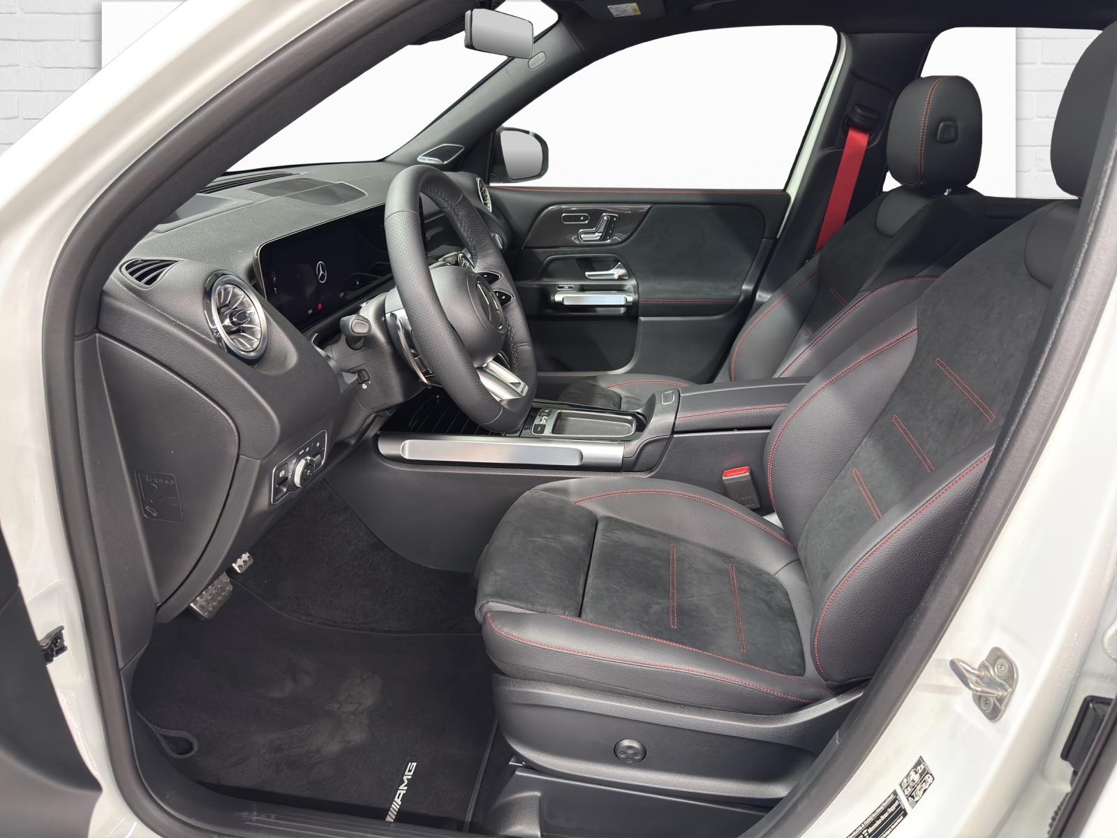 MERCEDES-BENZ GLB 35 AMG 4Matic-image-6