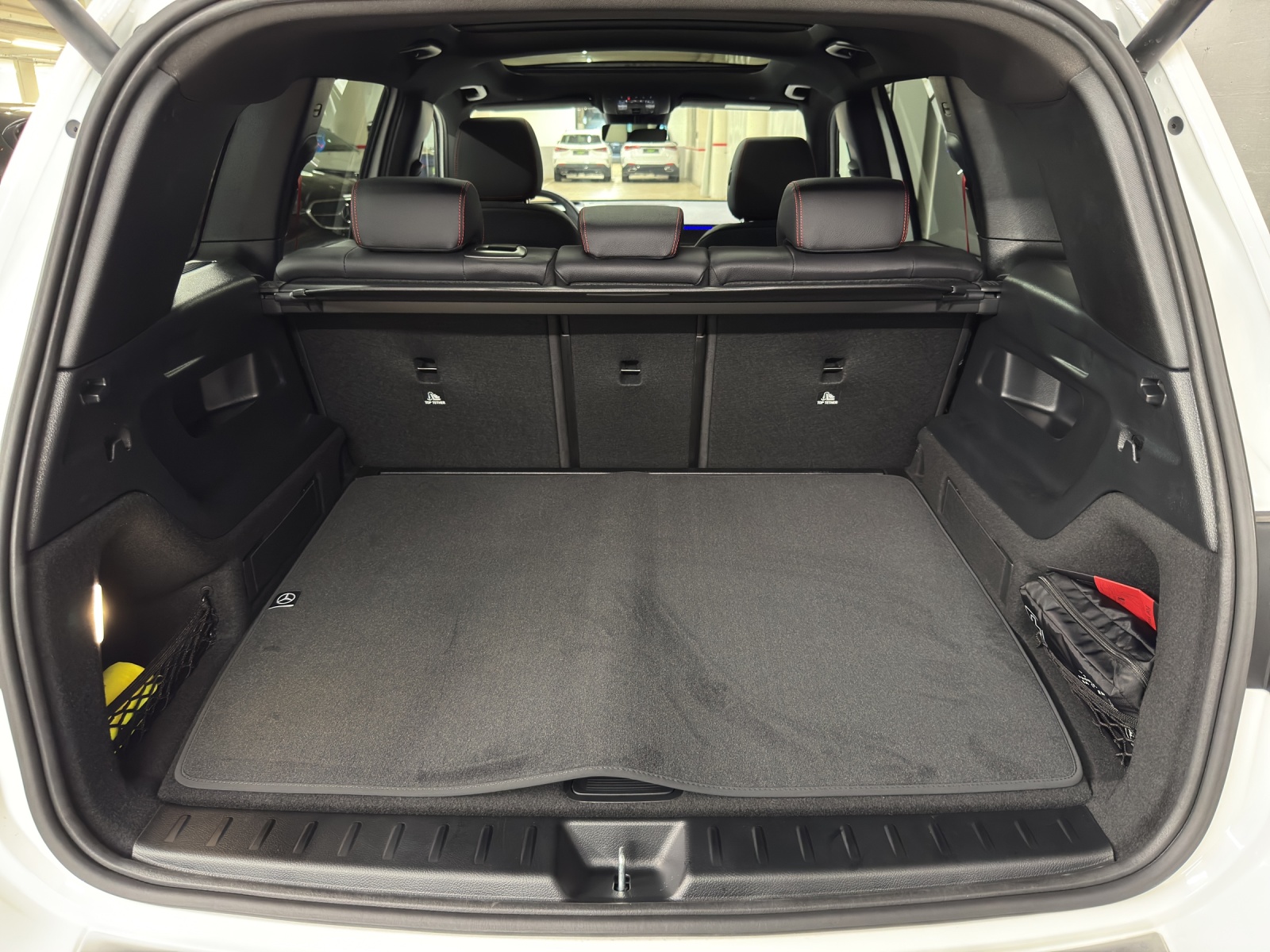 MERCEDES-BENZ GLB 35 AMG 4Matic-image-10