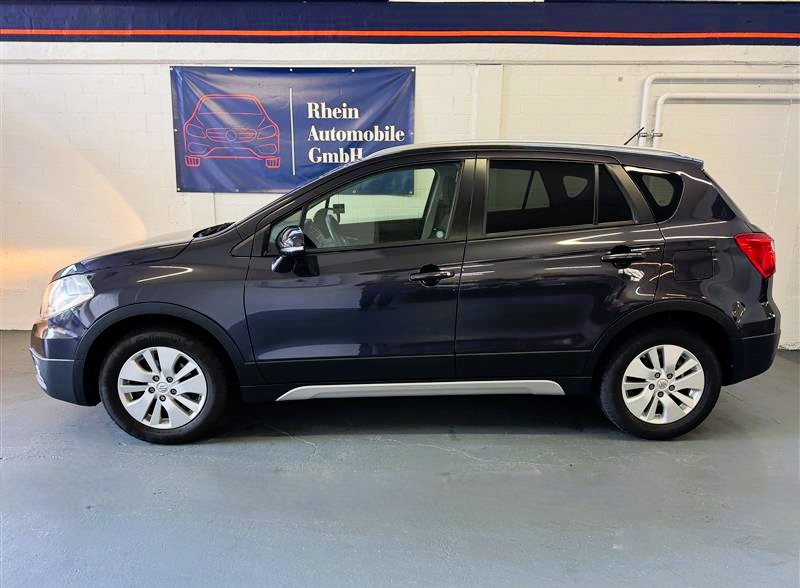 SUZUKI SX4 S-Cross 1.6 16V Compact Top 4WD CVT7-image-2