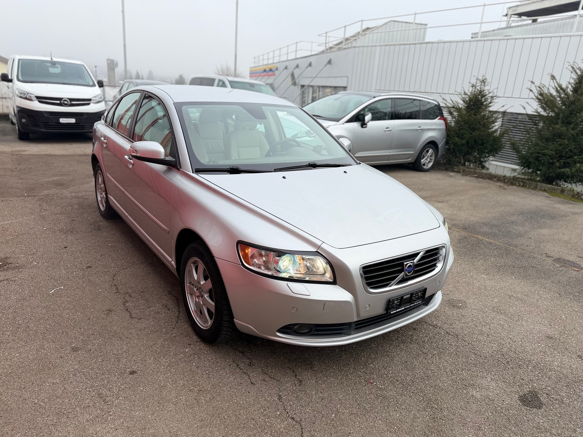 VOLVO S40 T5 AWD Kinetic Geartronic-image-1