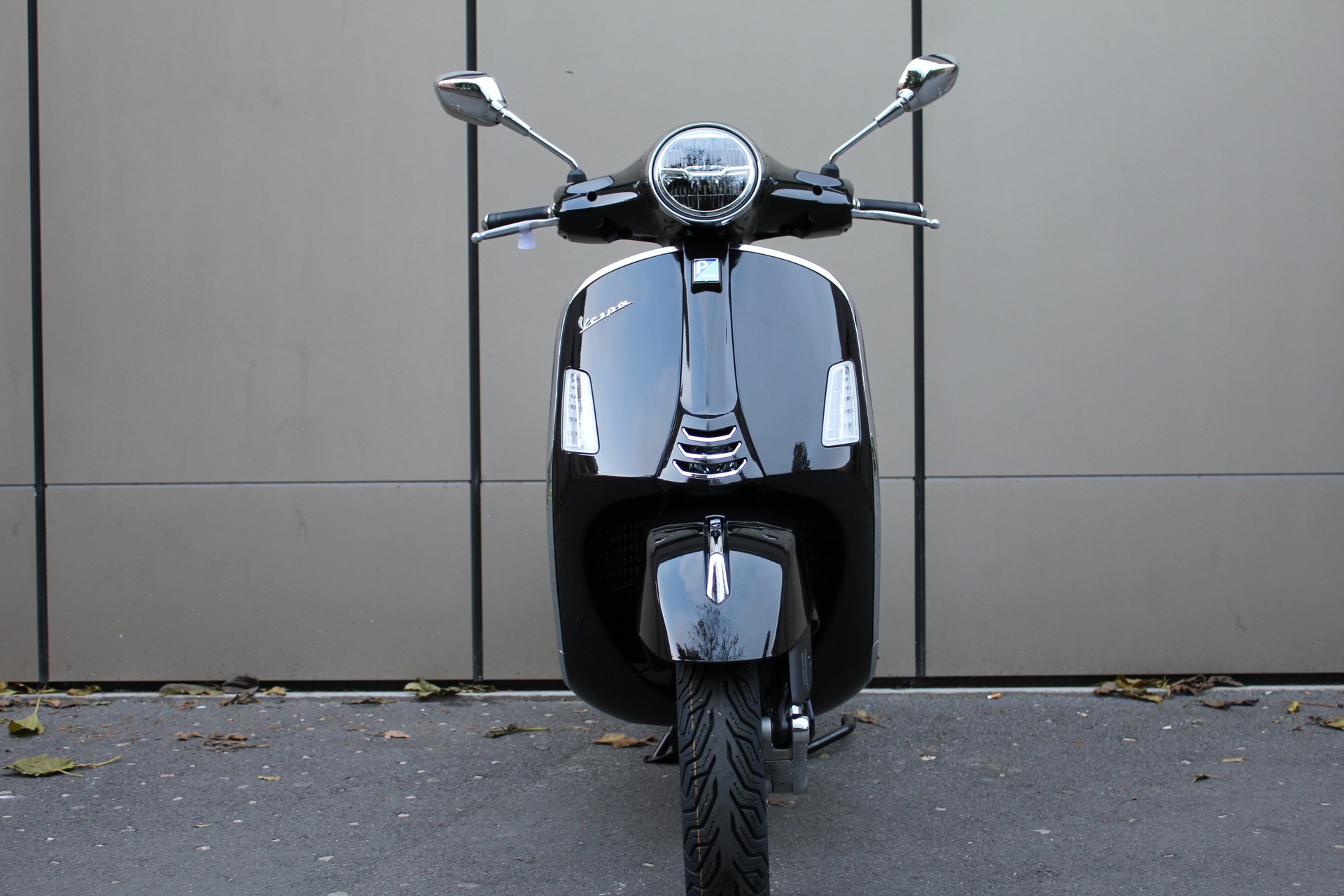 PIAGGIO Vespa GTS 125 Super RST Euro 5+-image-2