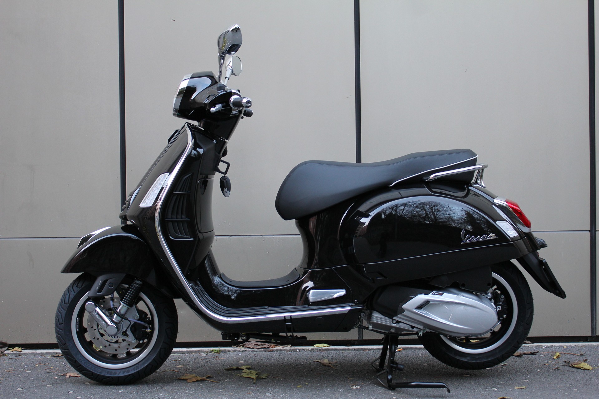 PIAGGIO Vespa GTS 125 Super RST Euro 5+-image-3