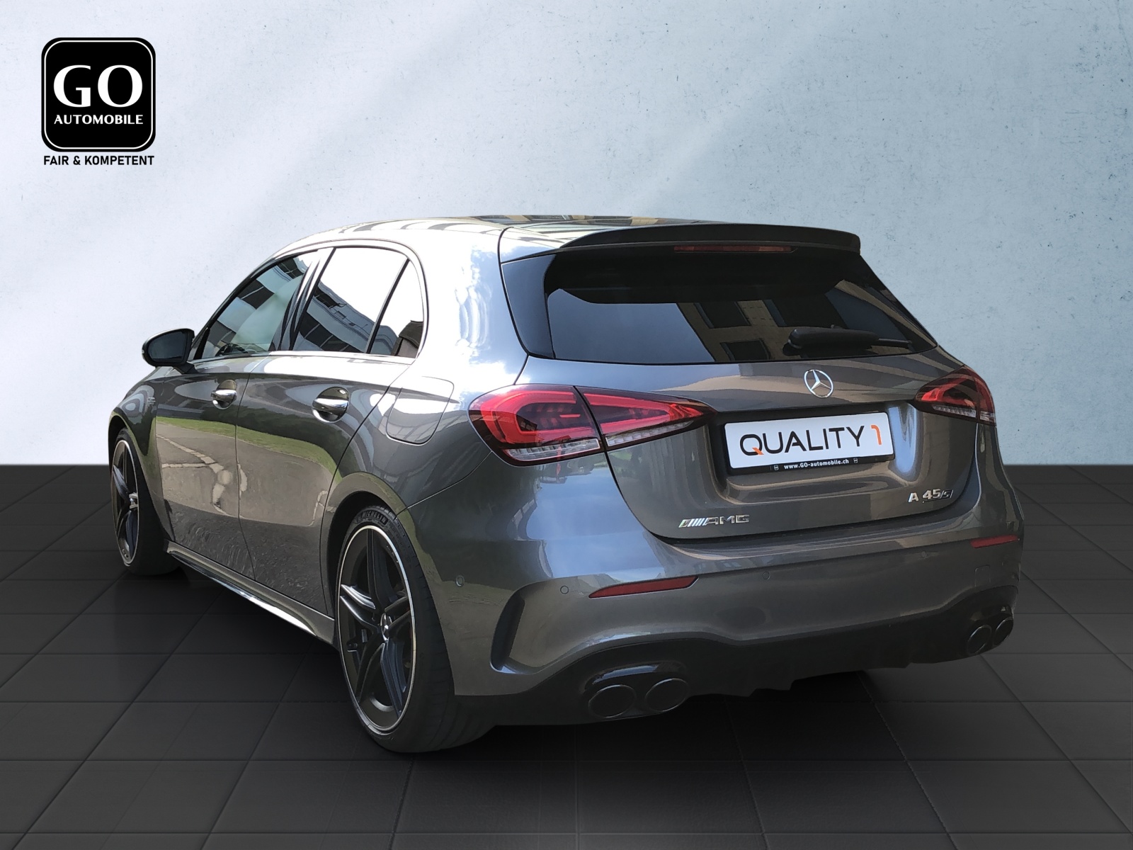 MERCEDES-BENZ A 45 S AMG 4Matic*PANORAMADACH*-image-4