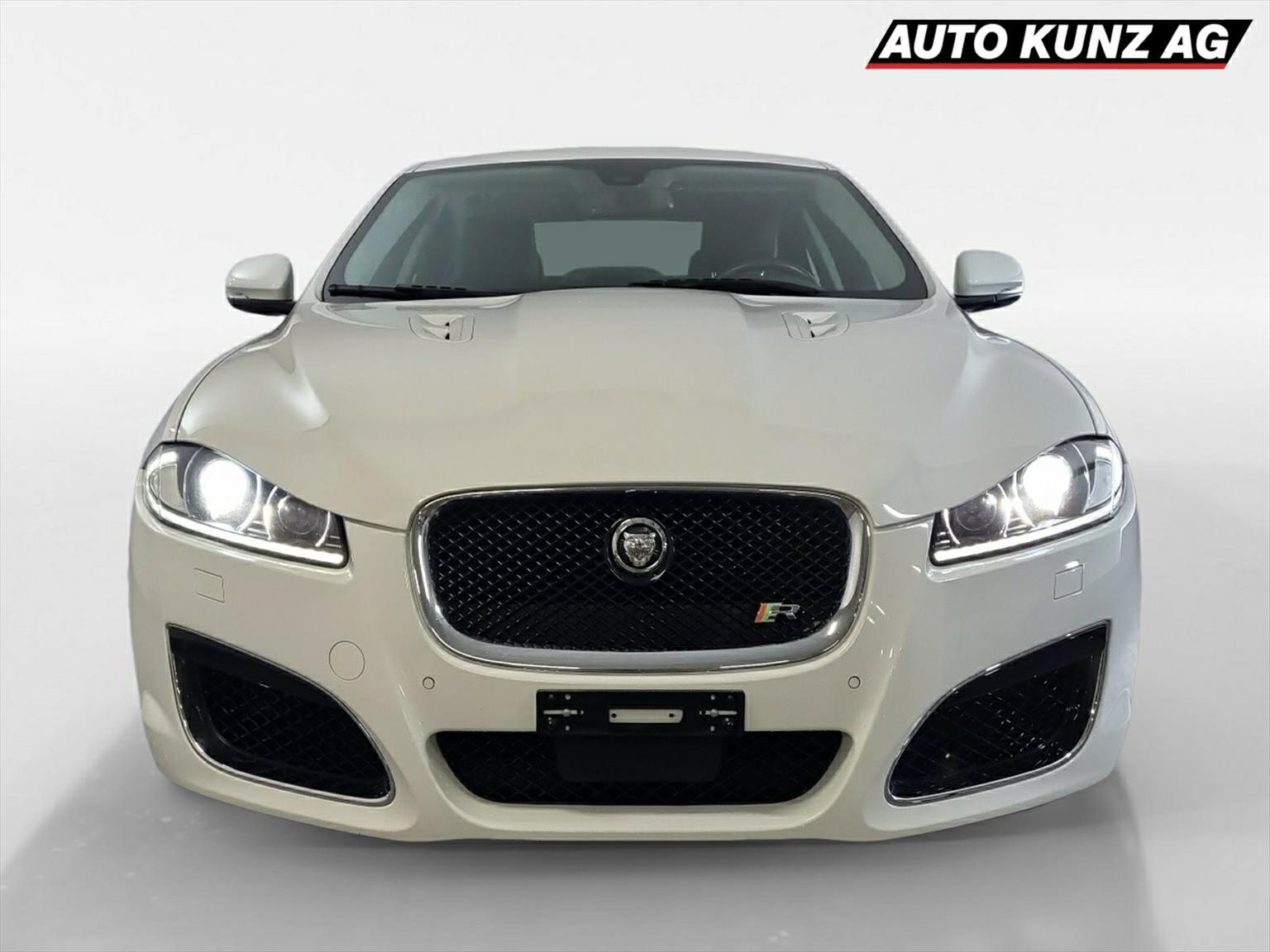 JAGUAR XF 5.0 V8 S/C XFR MOTORSCHADEN-showroom-element-2