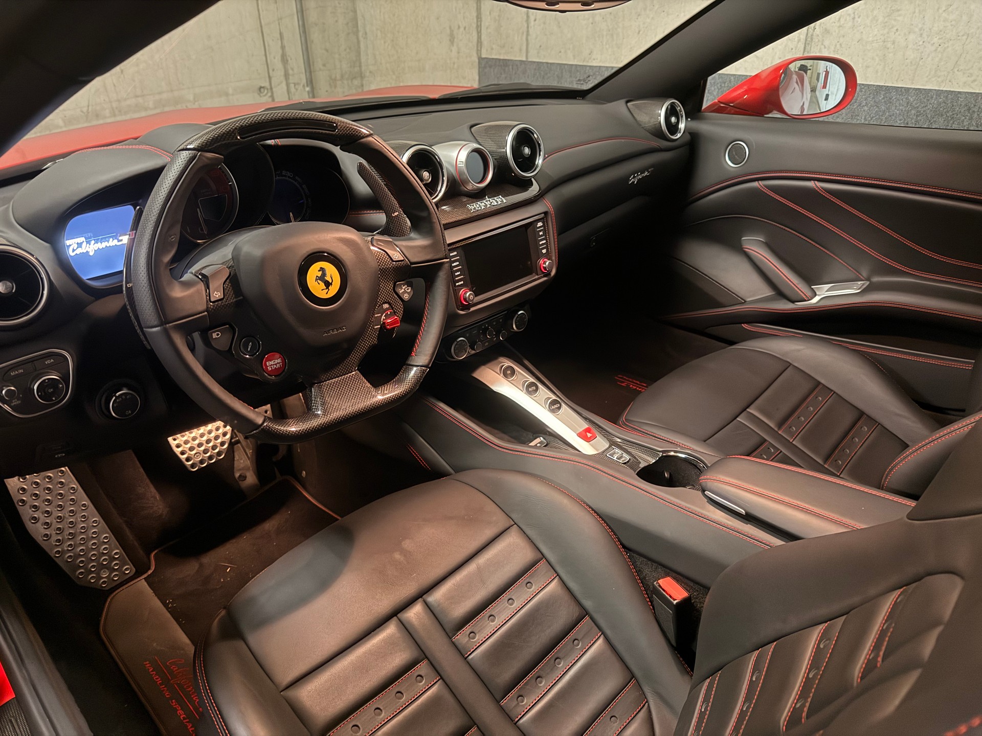 FERRARI California 3.9 V8 T-image-14