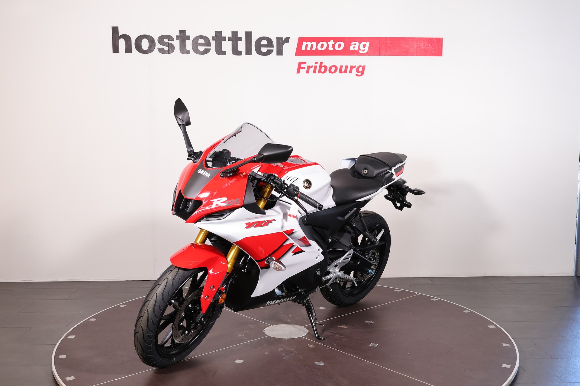 YAMAHA R125 70th Anniversary-image-5
