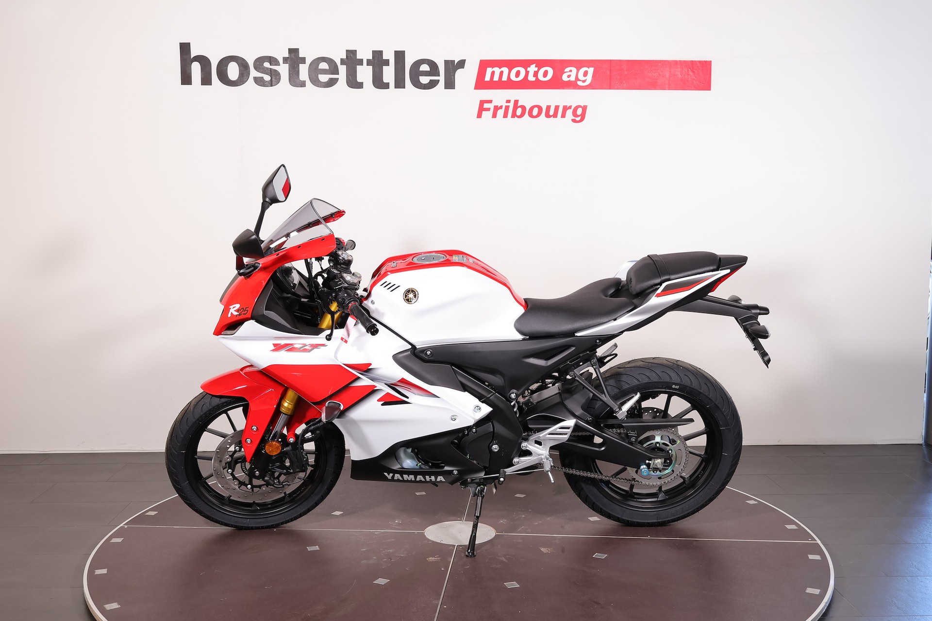 YAMAHA R125 70th Anniversary-image-4