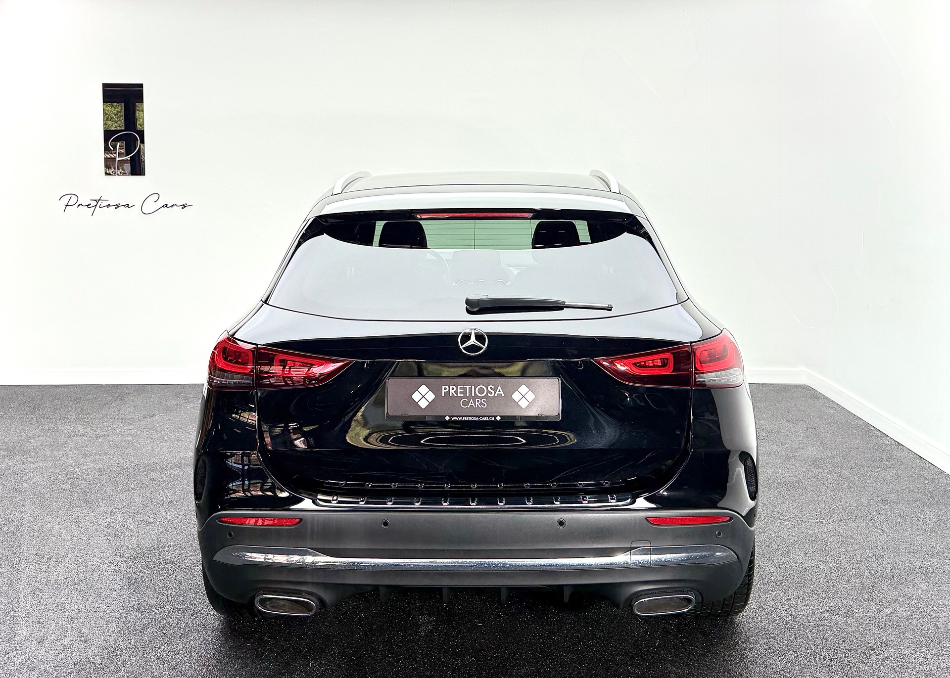 MERCEDES-BENZ GLA 200d AMG Line 8G-DCT-image-5