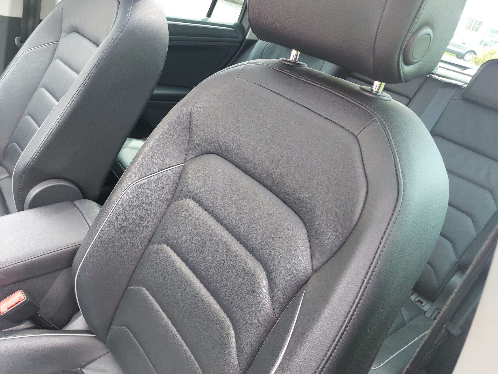 VW Tiguan 2.0TSI Highline 4Motion DSG-image-5