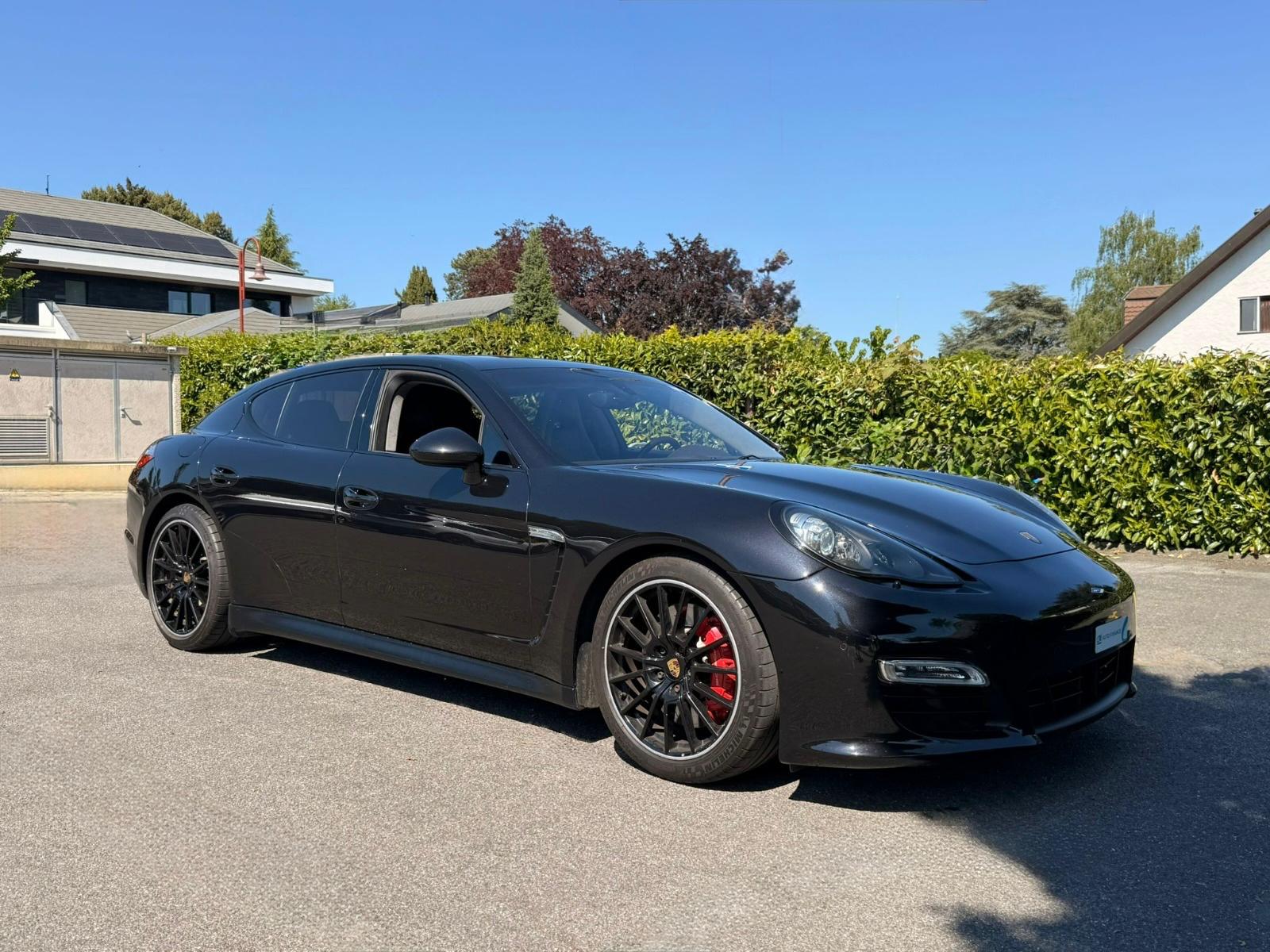 PORSCHE Panamera GTS 4.8 PDK-image-9