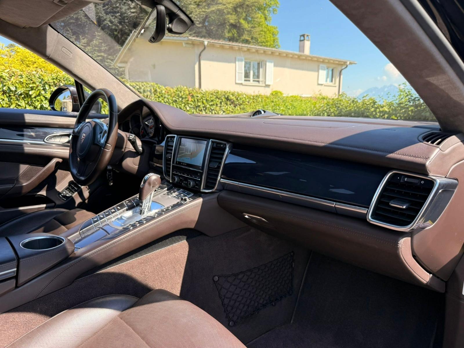 PORSCHE Panamera GTS 4.8 PDK-image-14