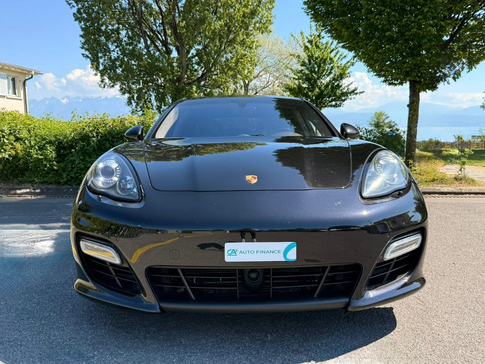 PORSCHE Panamera GTS 4.8 PDK