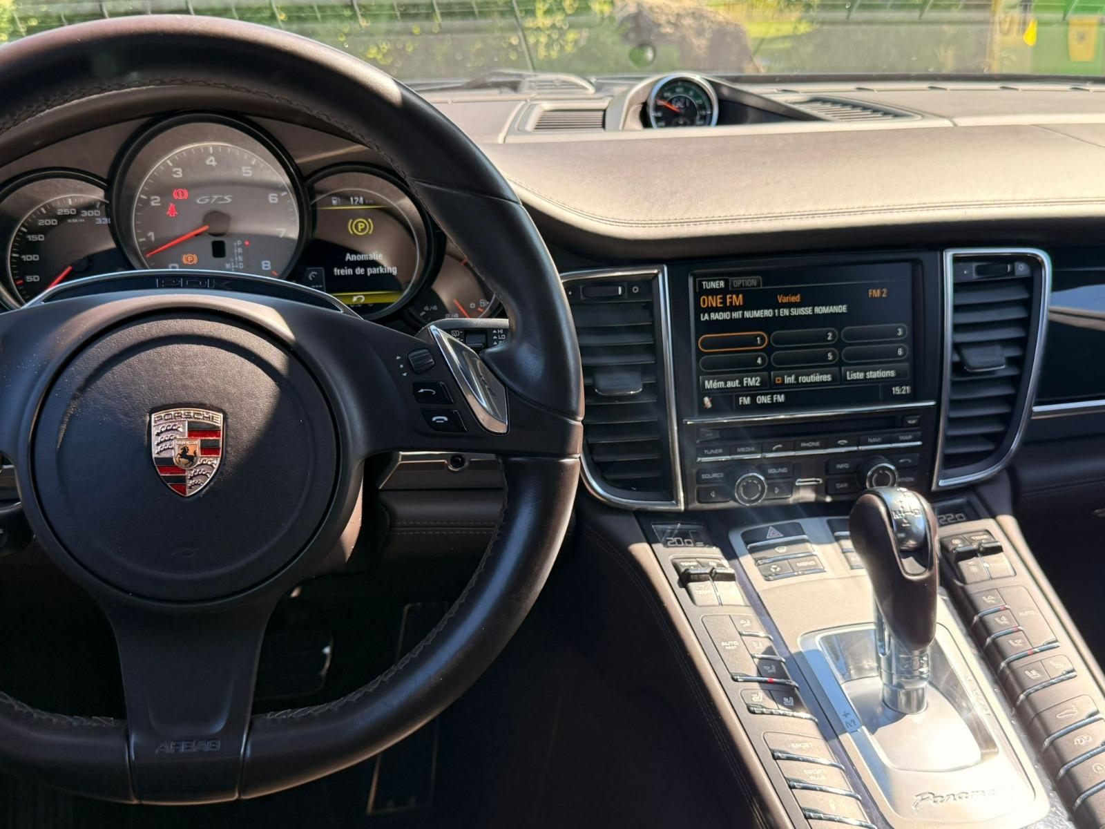 PORSCHE Panamera GTS 4.8 PDK-image-21
