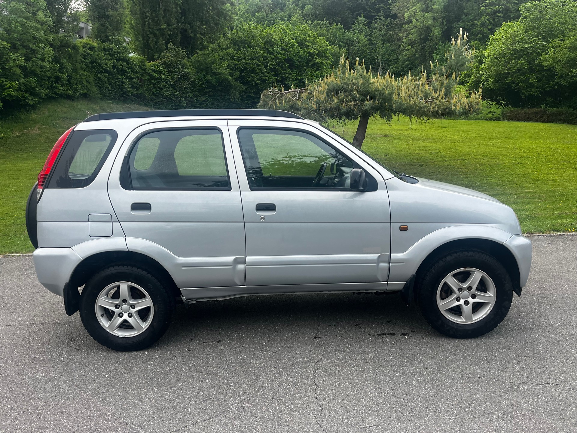 DAIHATSU Terios 1.3 16V 4x4-image-8