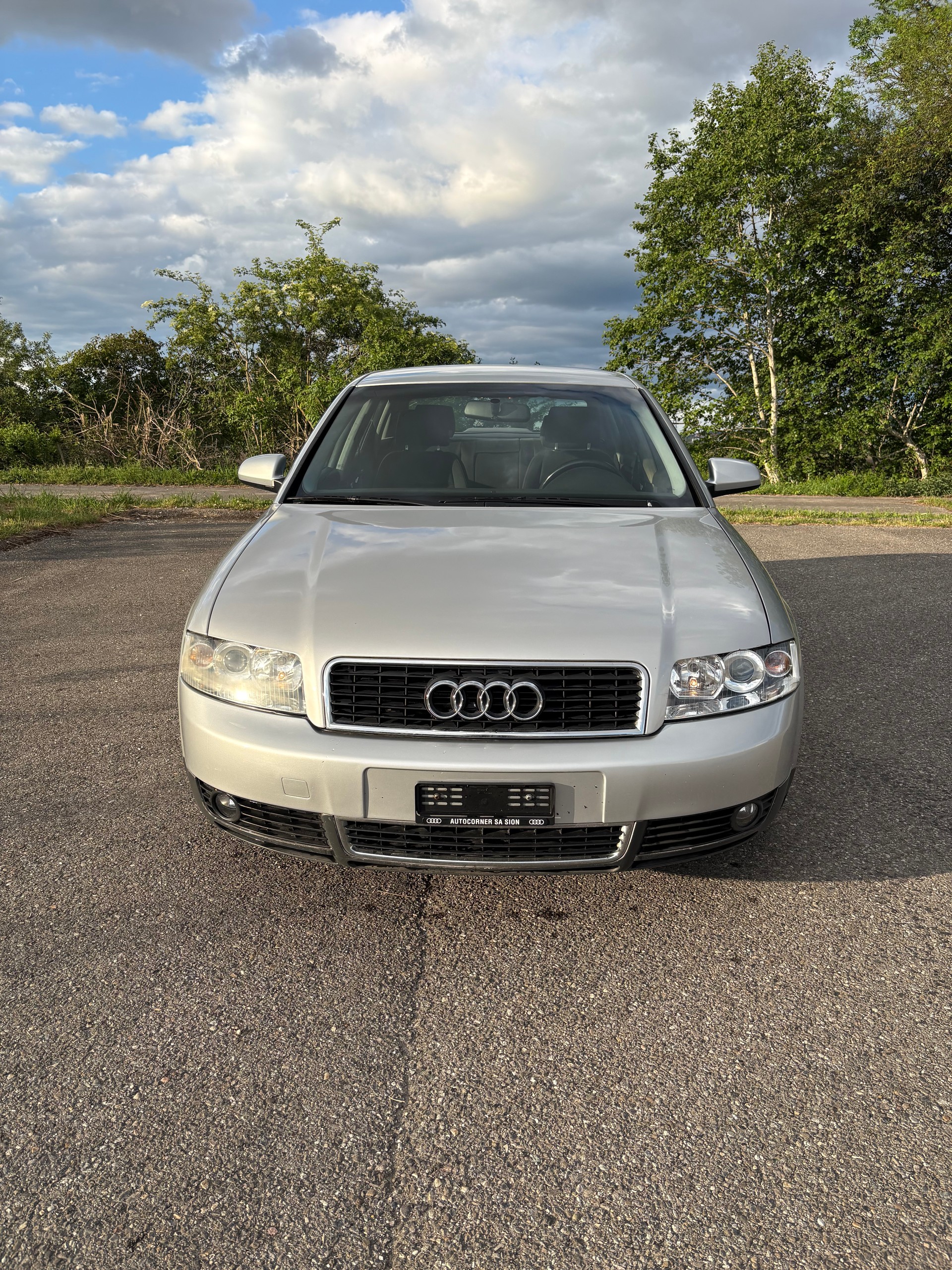 AUDI A4 1.8 T-image-4
