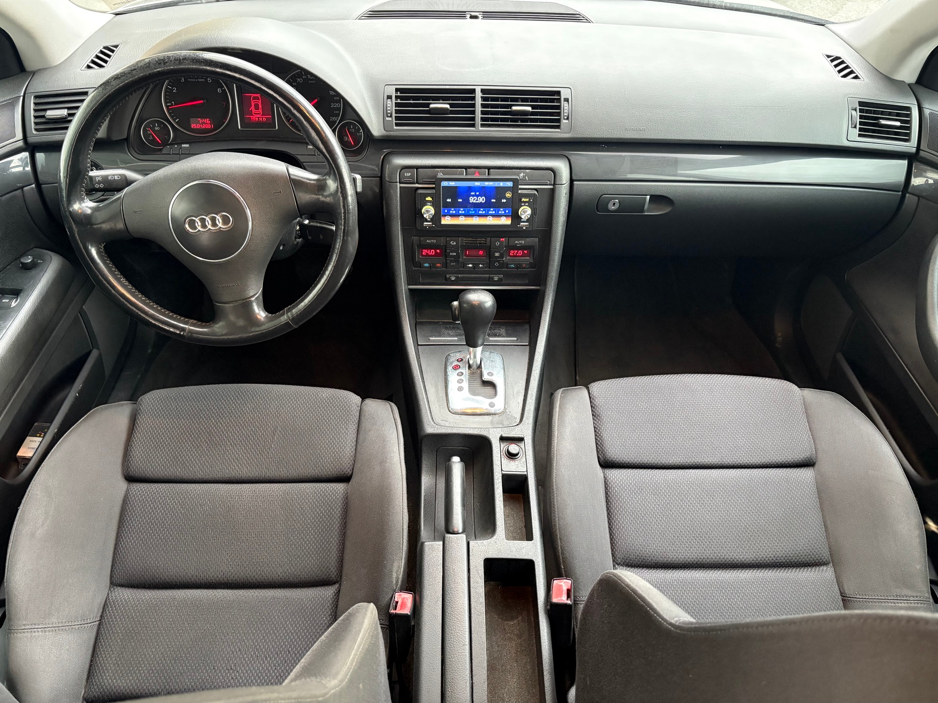 AUDI A4 1.8 T-image-13