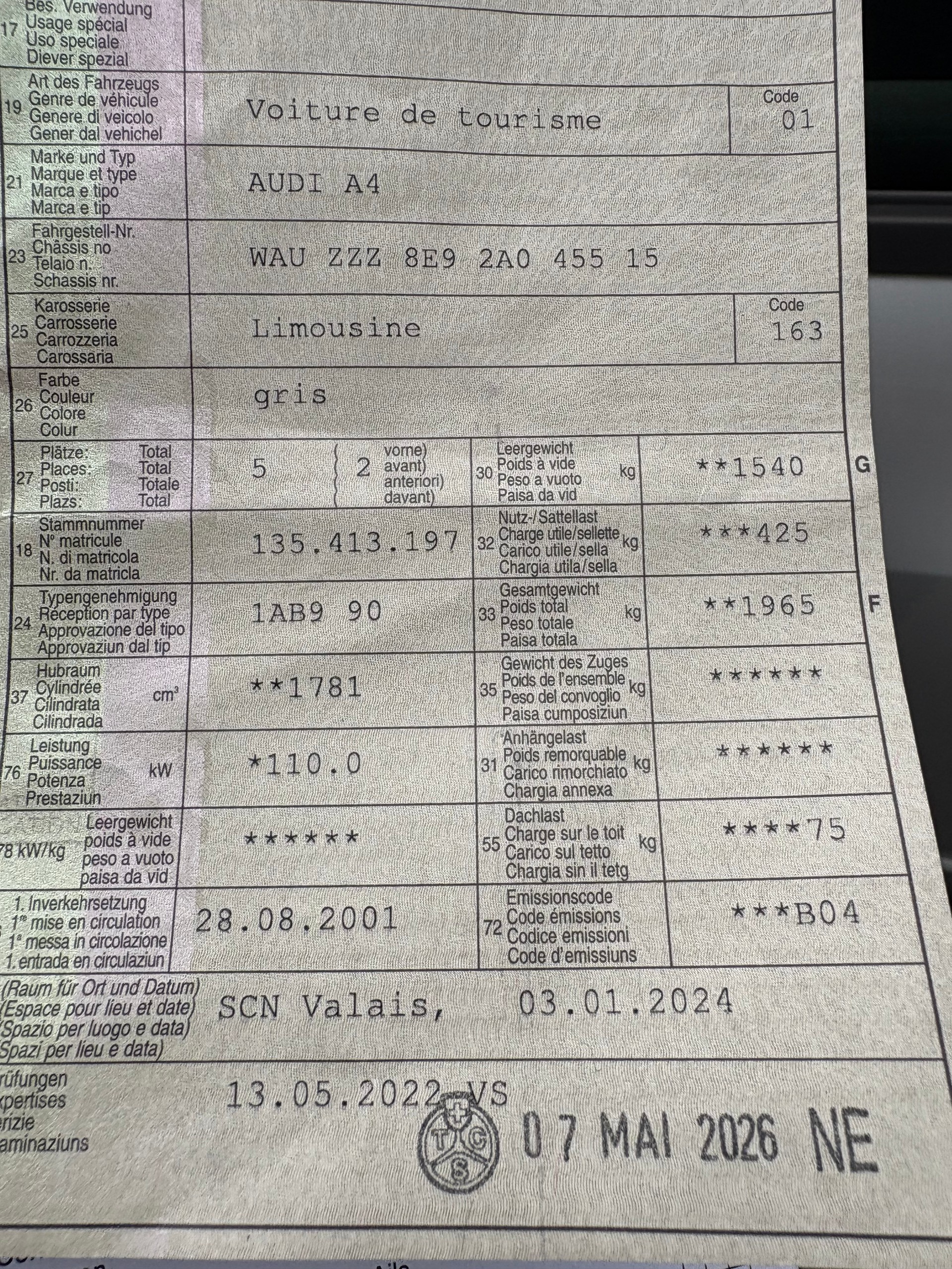 AUDI A4 1.8 T-image-14