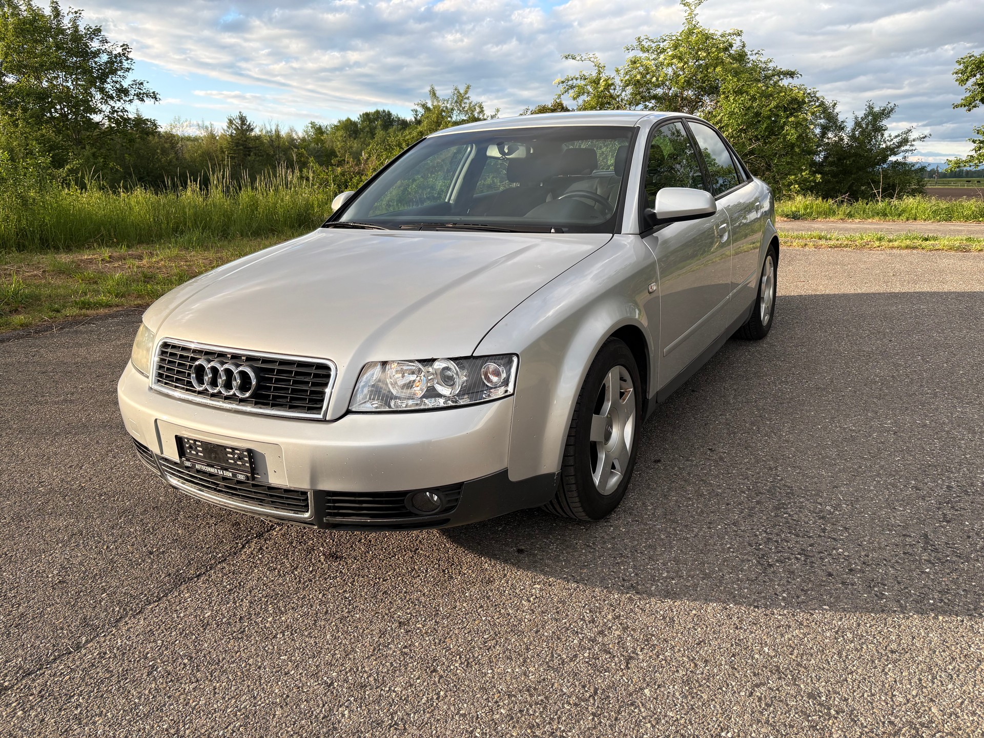 AUDI A4 1.8 T-image-2
