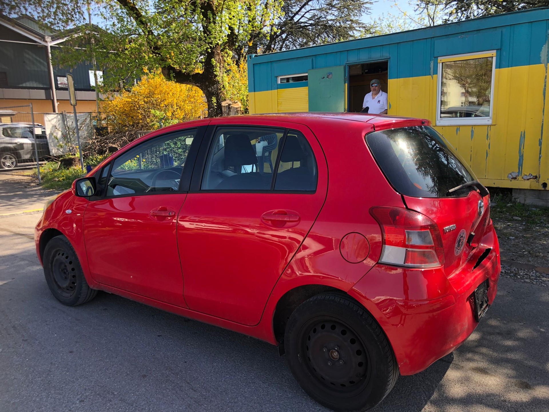 TOYOTA Yaris 1.33 Linea Sol-image-5