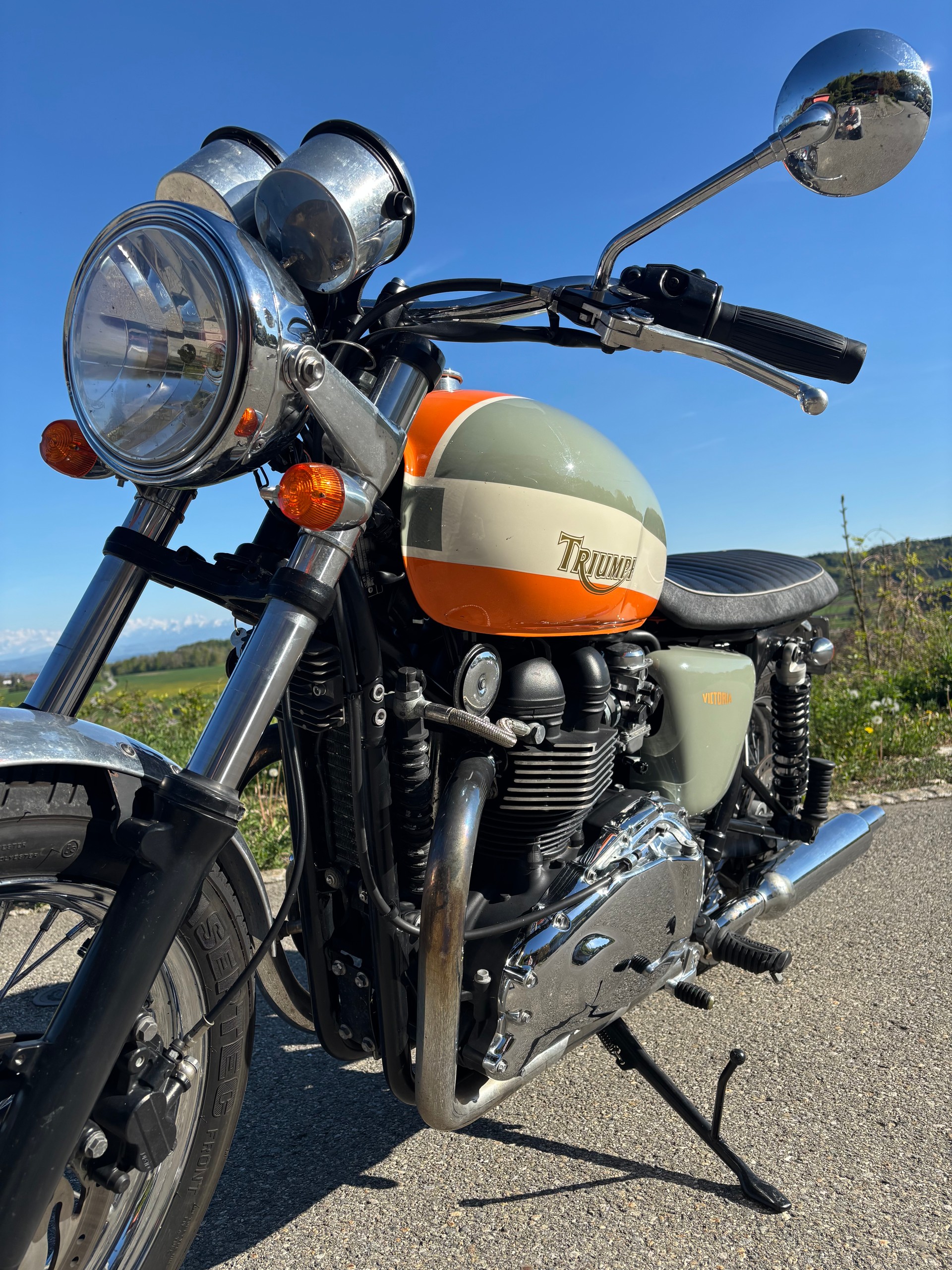 TRIUMPH Bonneville 900 i T 100