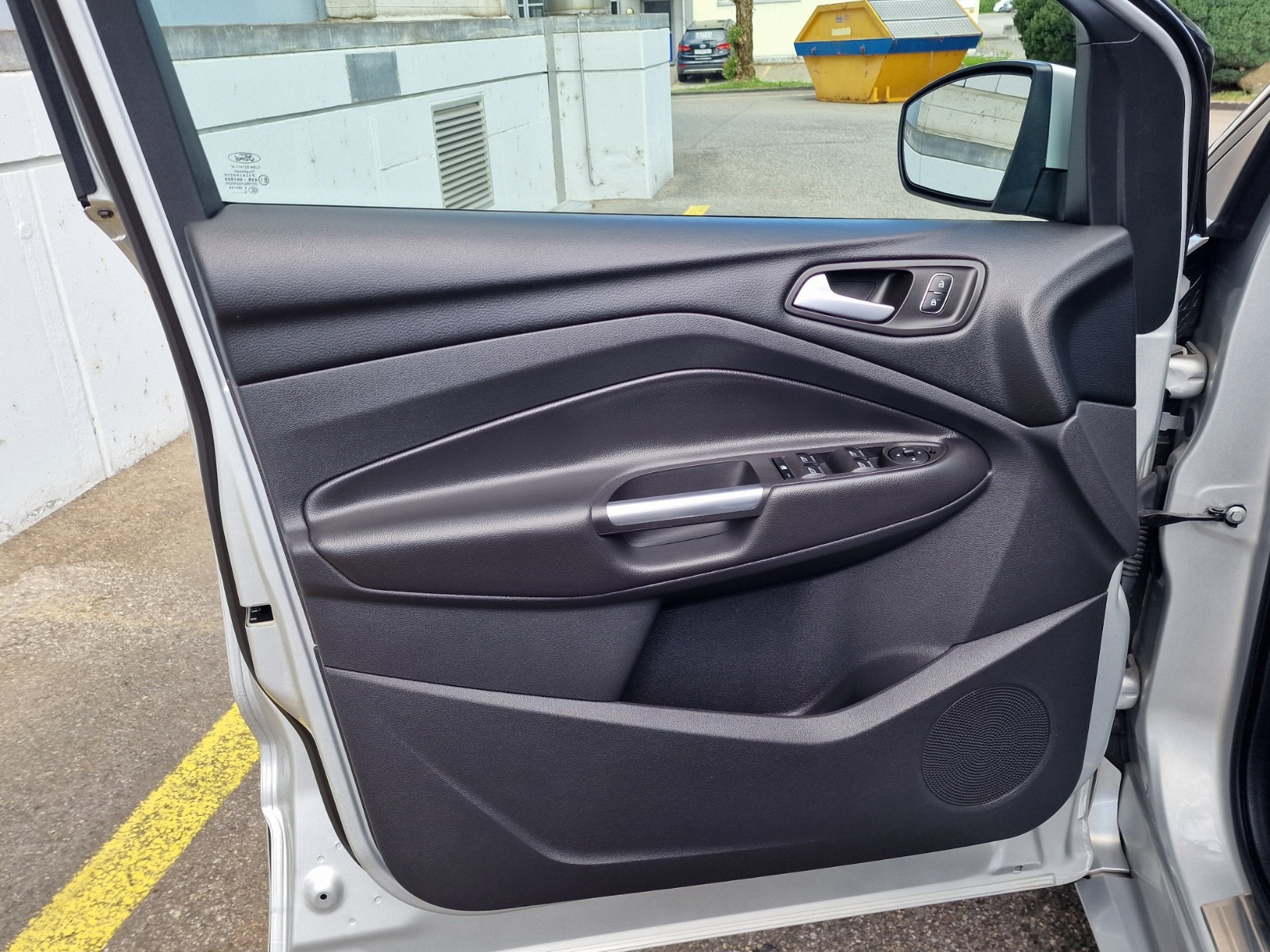 FORD Kuga 2.0 TDCi ST Line High 4WD PowerShift-image-6