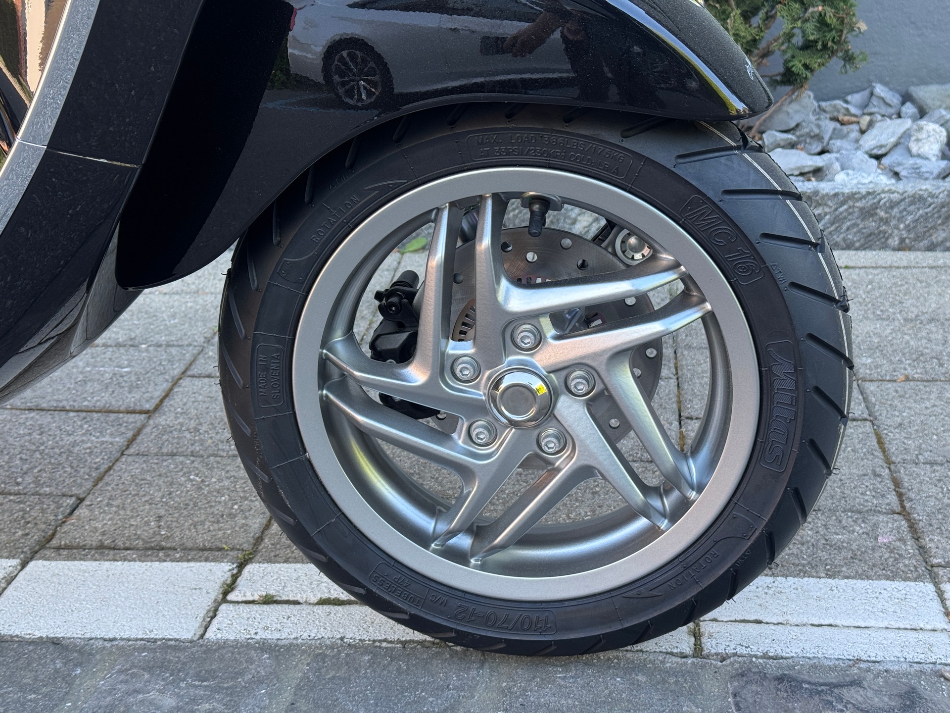 PIAGGIO Vespa 125 Primavera 2026 Keyless Go & LCD Display-image-11