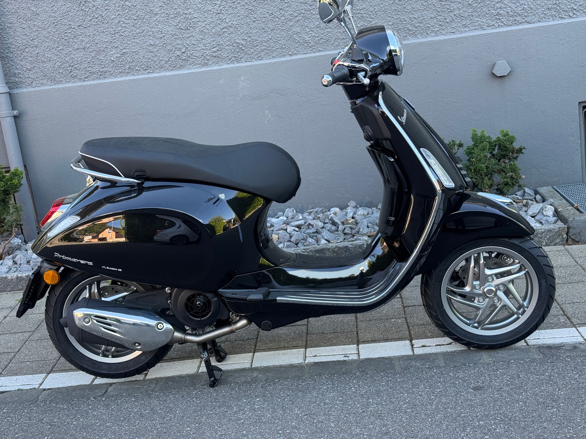 PIAGGIO Vespa 125 Primavera 2026 Keyless Go & LCD Display-image-13