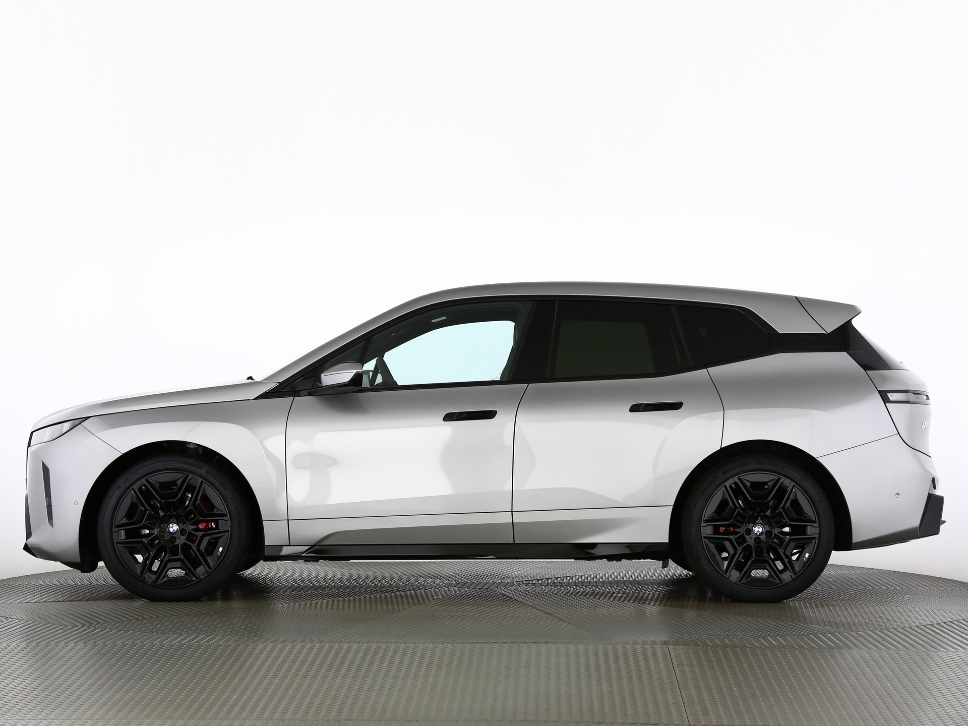 BMW iX xDrive60-showroom-element-2