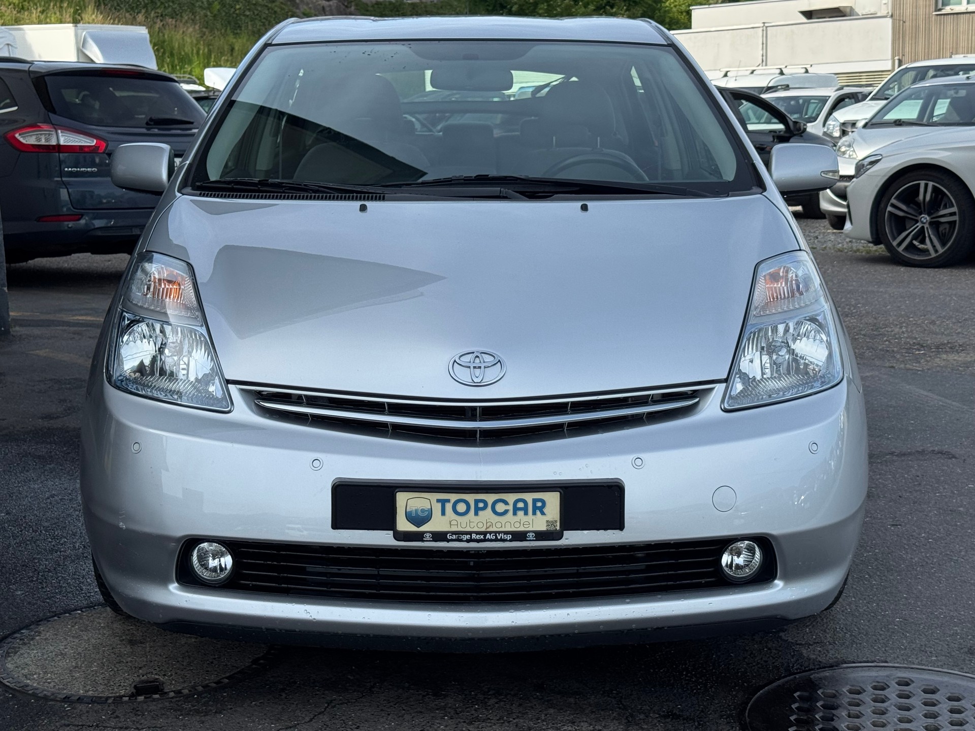 TOYOTA Prius 1.5 16V Hybrid-image-1