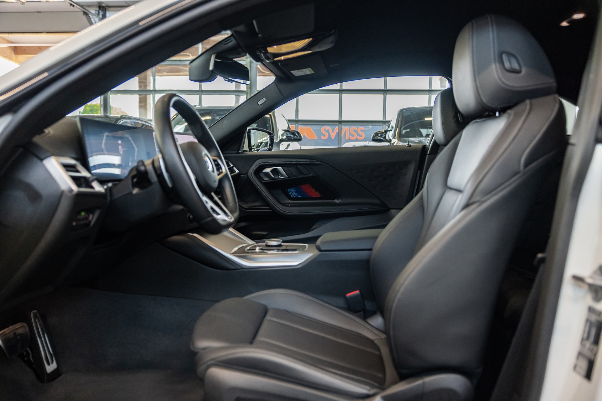 BMW 220i SAG Coupé M Sport / LCI / 360°Kamera / HeadUp / el.Sitze-image-8