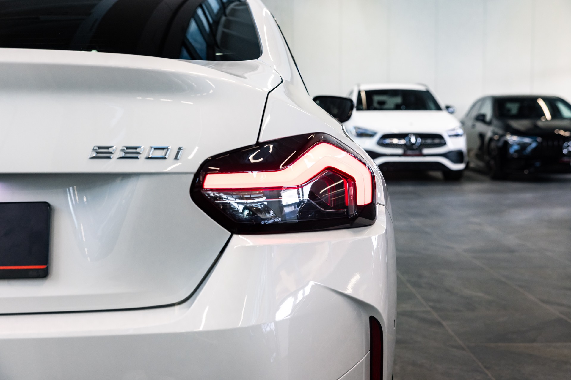 BMW 220i SAG Coupé M Sport / LCI / 360°Kamera / HeadUp / el.Sitze-image-5